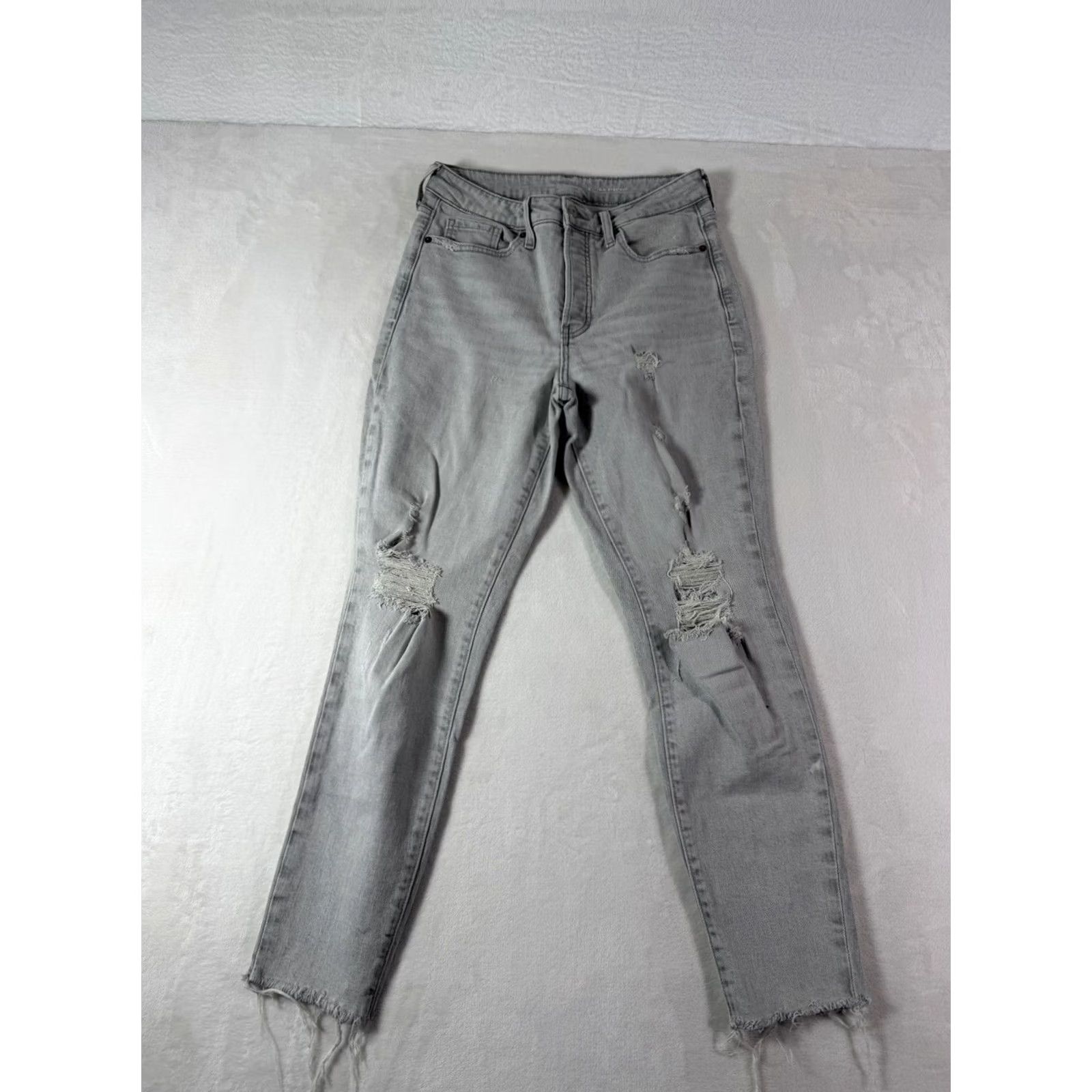 Old Navy Old Navy OG Straight High Rise Light Charcoal Jeans Size 6 - 90s Vintage Straight Leg Denim 5-Pocket Womens Jeans Size 28" / US 6 / IT 42 - 2 Thumbnail