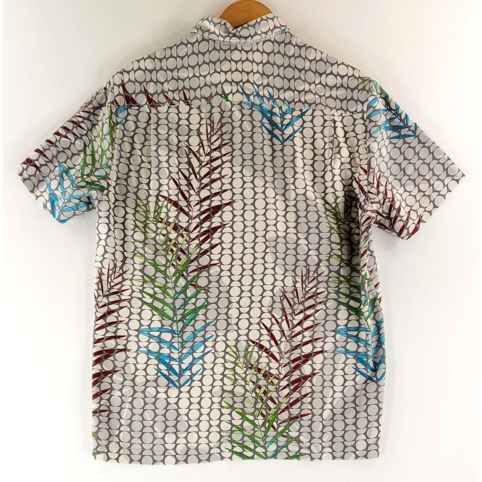 Tommy Bahama Tommy Bahama Island Modern Fit Silk Button Up Shirt Geometric Bamboo Mens M Multicolor Short Sleeve Shirt Mens Size US M / EU 48-50 / 2 - 4 Thumbnail