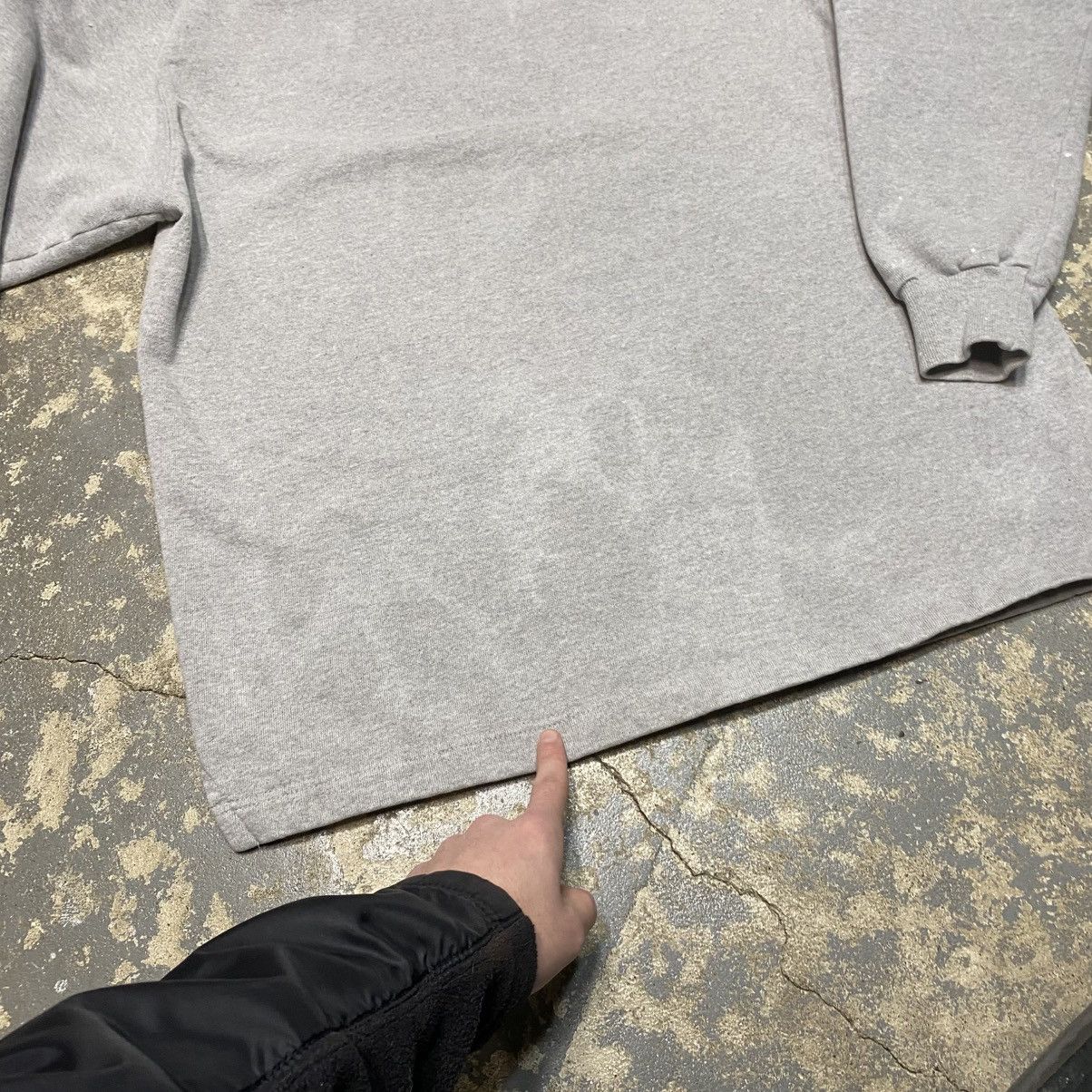 Champion × Vintage Vintage Champion Spell Out Gray 90s Sweatshirt Size US L / EU 52-54 / 3 - 11 Thumbnail