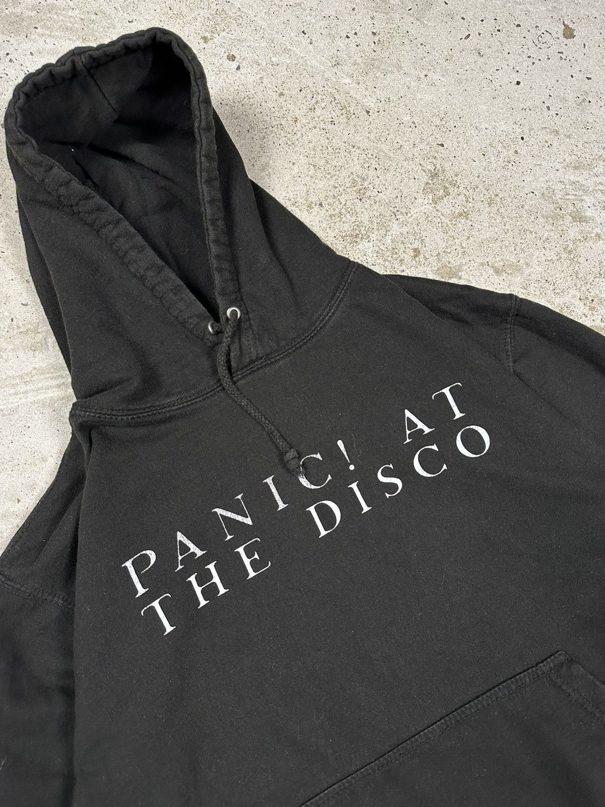 Band Tees Vintage Panic at the Disco Black Tour Band Hoodie 2015 Size US M / EU 48-50 / 2 - 5 Thumbnail