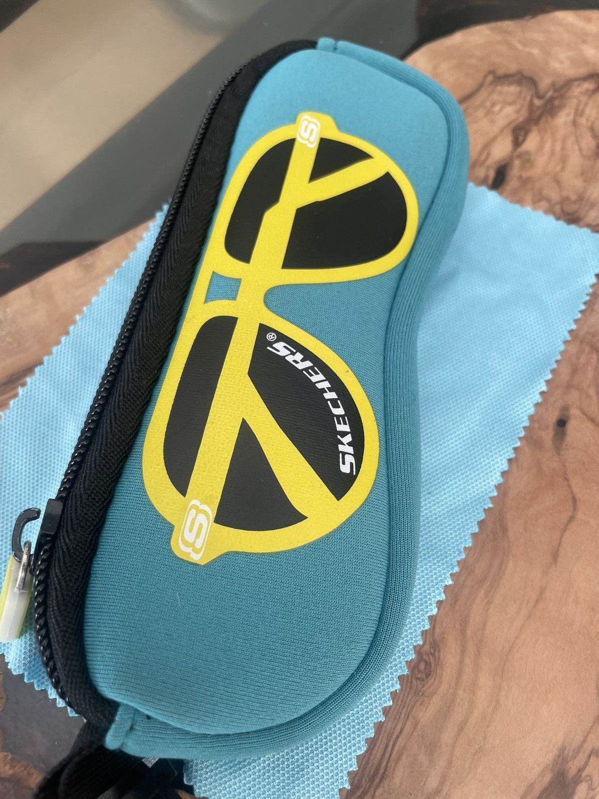 SKECHERS × Vintage Vintage Skechers Soft Glasses Case Clip Keychain Full Set Size ONE SIZE - 3 Thumbnail