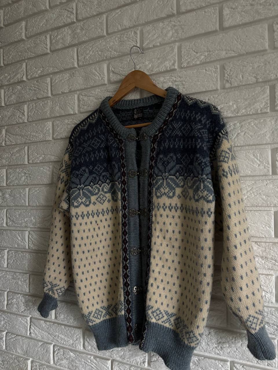 Dale Of Norway Dale Of Norway 🇳🇴 cardigan feeling use 80-90’s Nordic pattern Size M / US 6-8 / IT 42-44 - 3 Thumbnail
