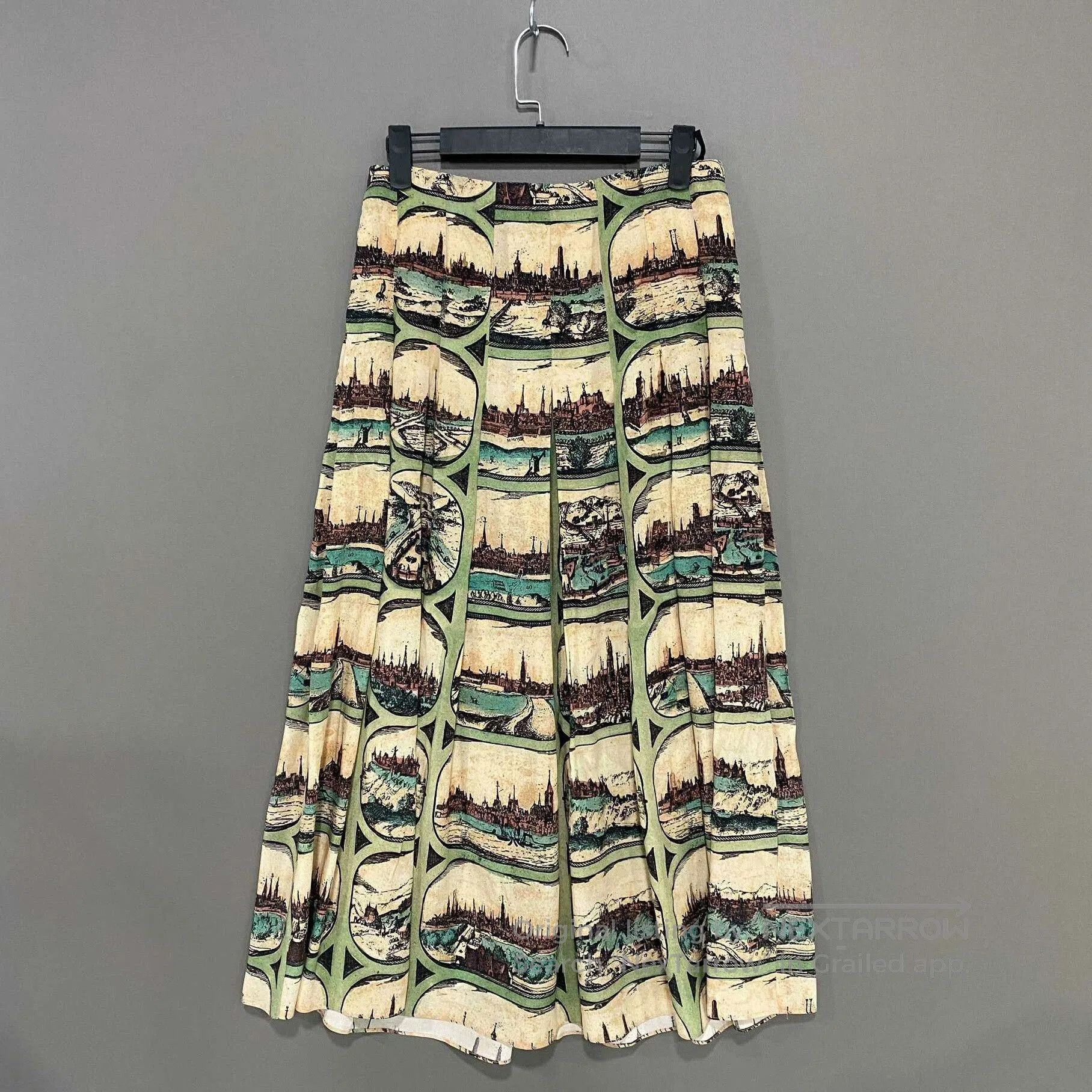 Gucci Gucci Urban Print Midi Skirt. Size 39" - 2 Thumbnail