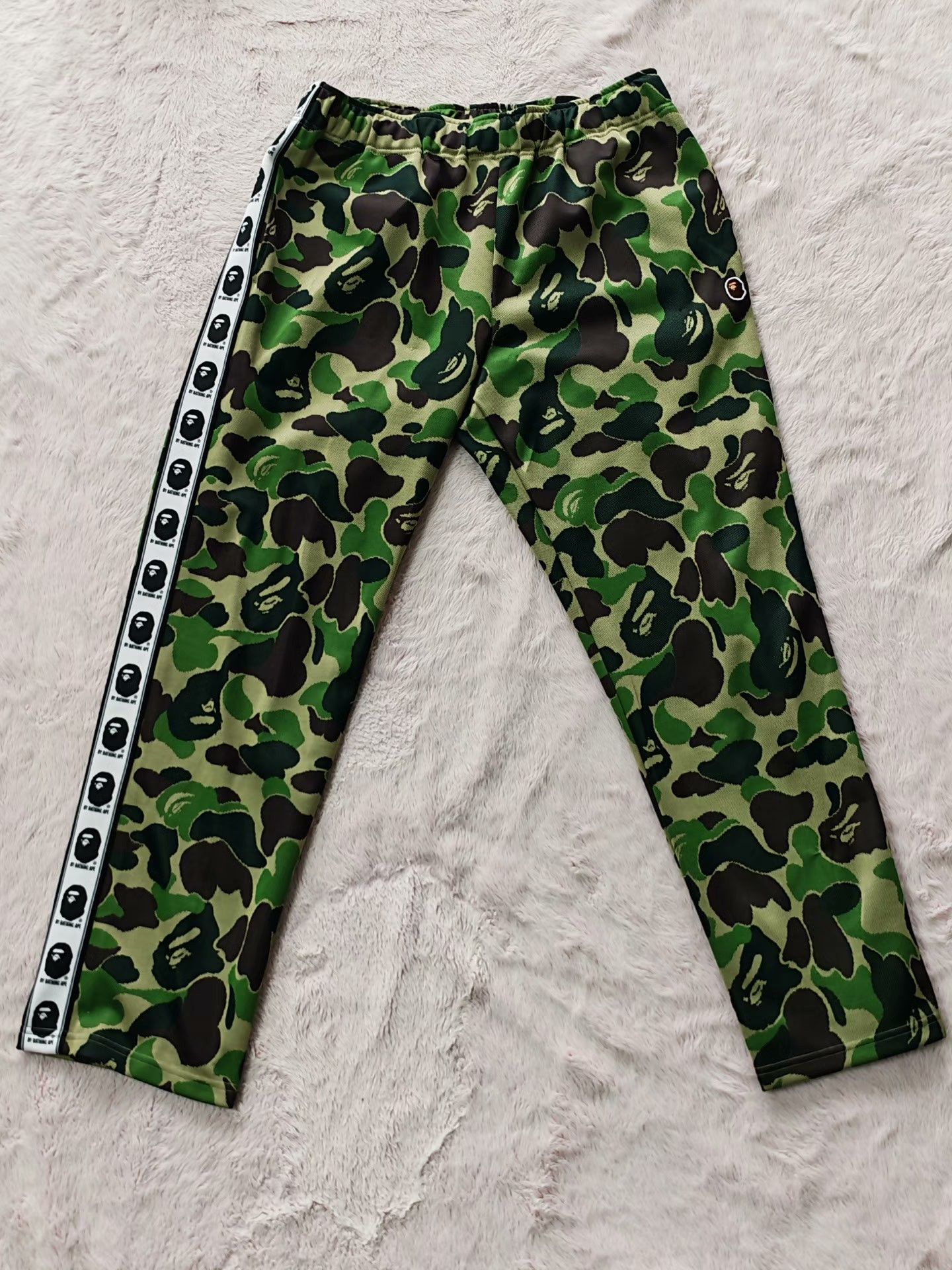 Bape Bape Green Casual Pants L Men Size US 34 / EU 50 - 1 Thumbnail