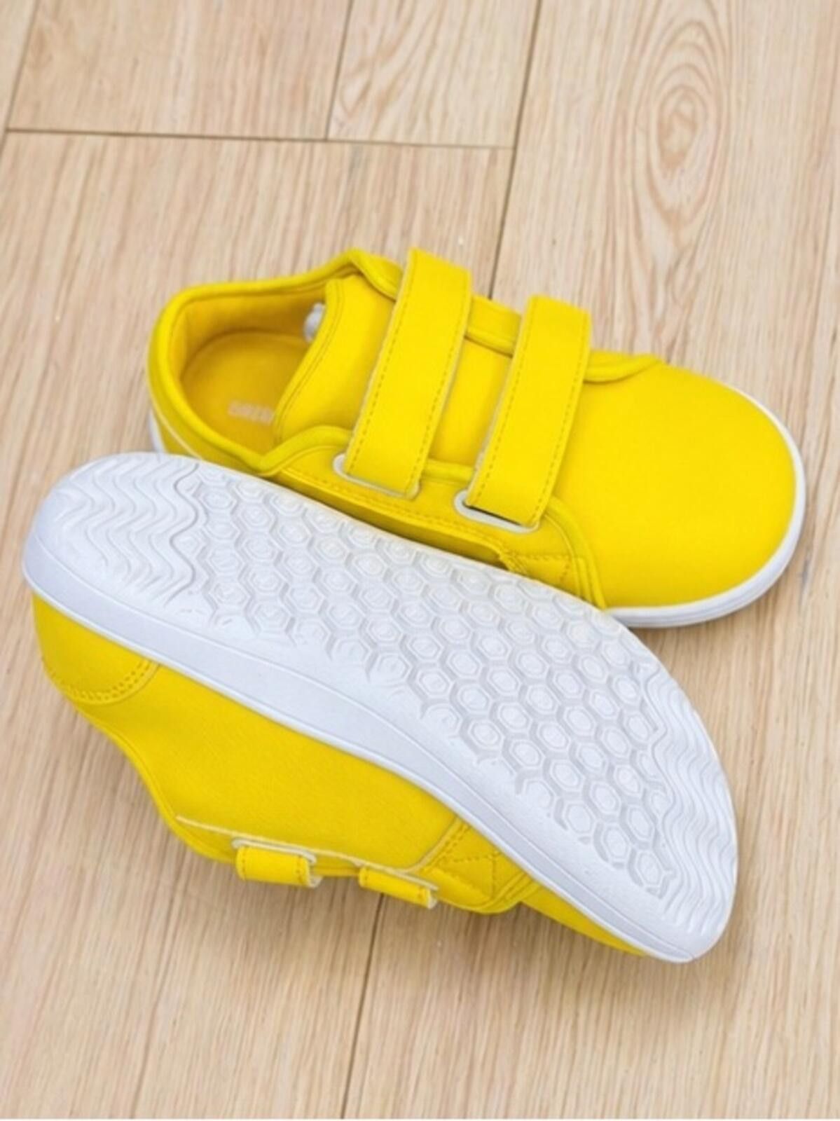 Other Kids Yellow Velcro Sneakers Size US 5 / EU 37 - 4 Thumbnail