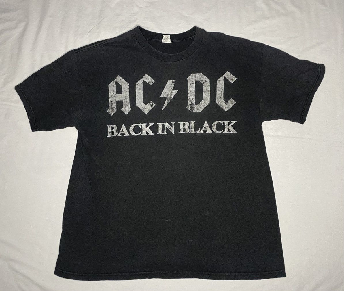 Alstyle AC/DC Back In Black Concert T-shirt Black Graphic Tee Size US XL / EU 56 / 4 - 1 Thumbnail