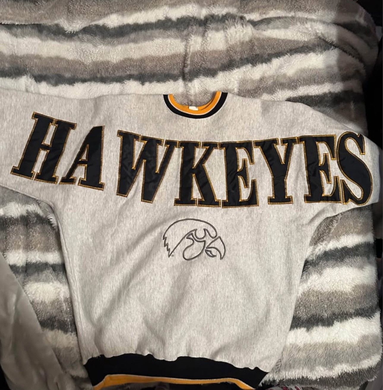 Japanese Brand × Vintage Vintage Iowa Sweater Size US L / EU 52-54 / 3 - 1 Thumbnail