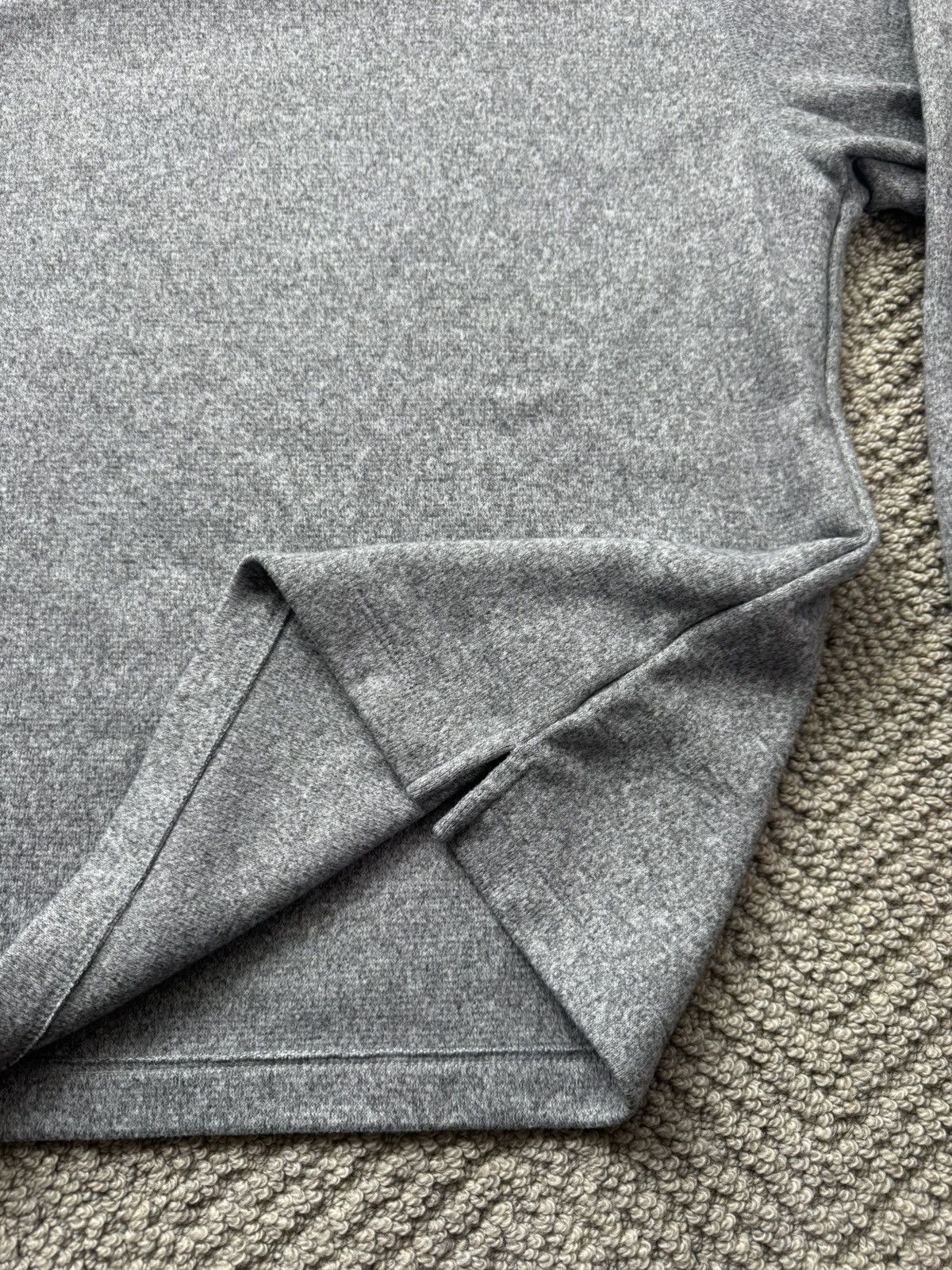 Uniqlo Uniqlo Crew Neck Long Sleeve Size US L / EU 52-54 / 3 - 4 Thumbnail