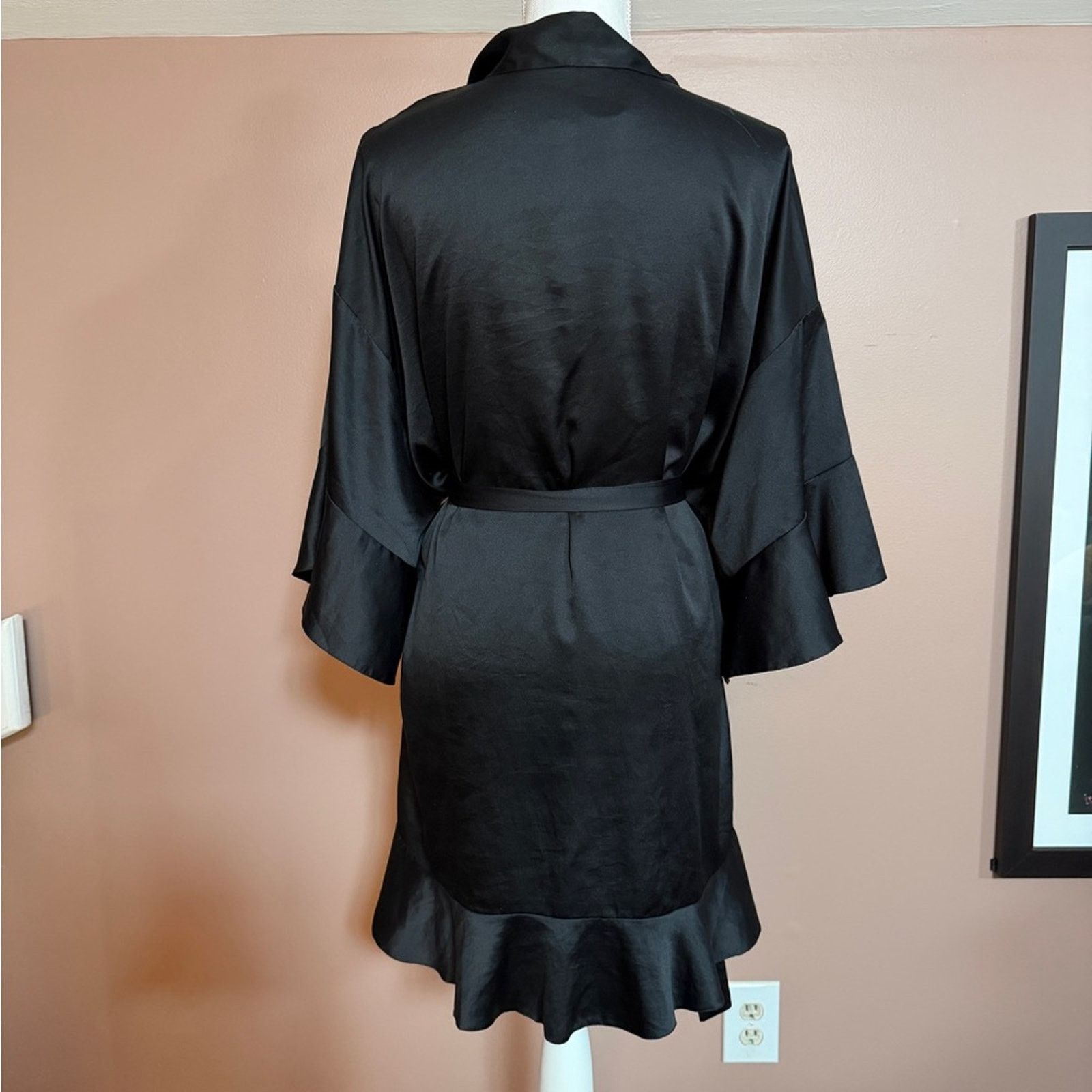 Victoria's Secret Victoria's Secret Black Satin Robe Size ONE SIZE - 2 Thumbnail