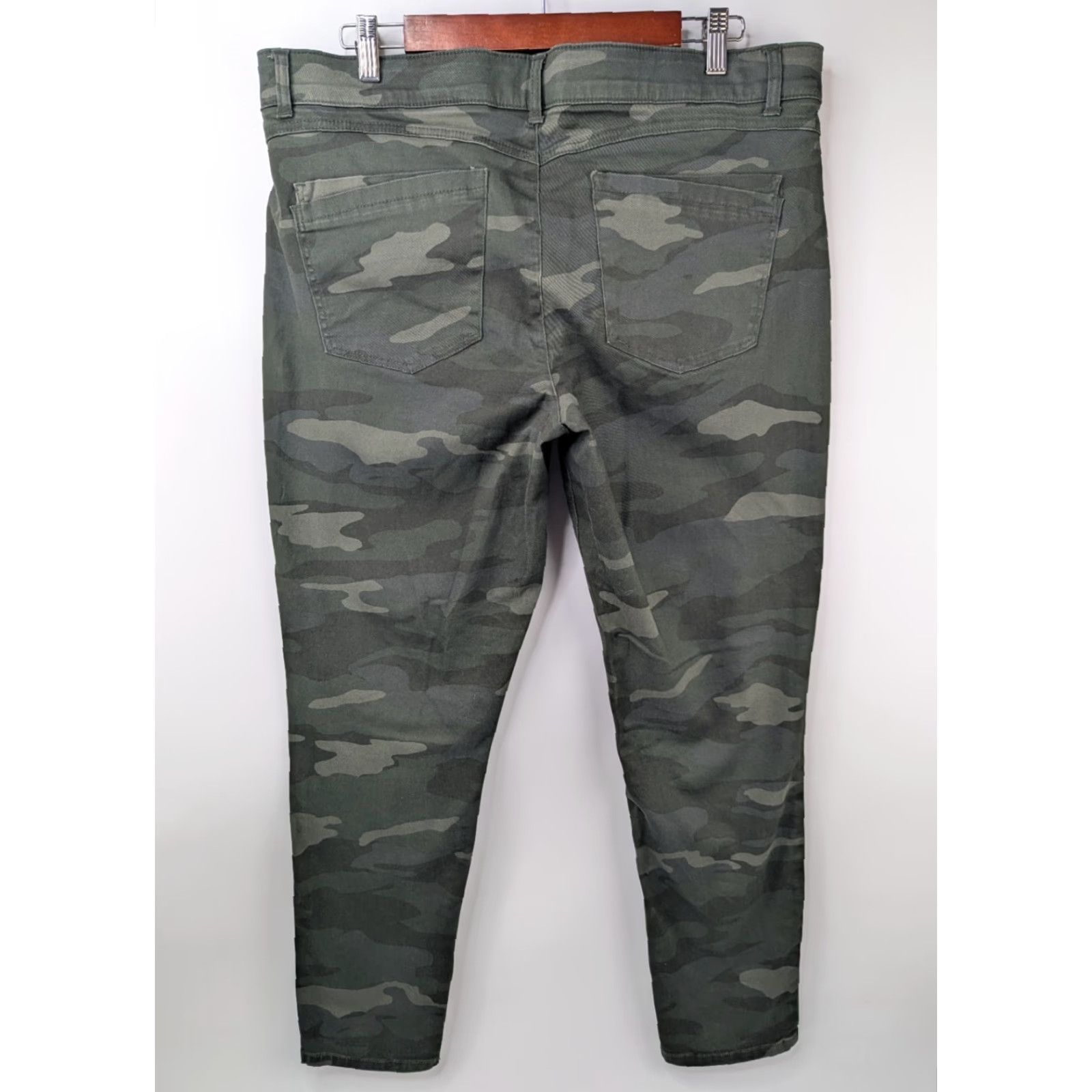 Vintage Democracy Jeans Camouflage Stretch Ankle Pants 16 Women Olive Green 28in Inseam Size 38" / US 16 / IT 52 - 4 Thumbnail