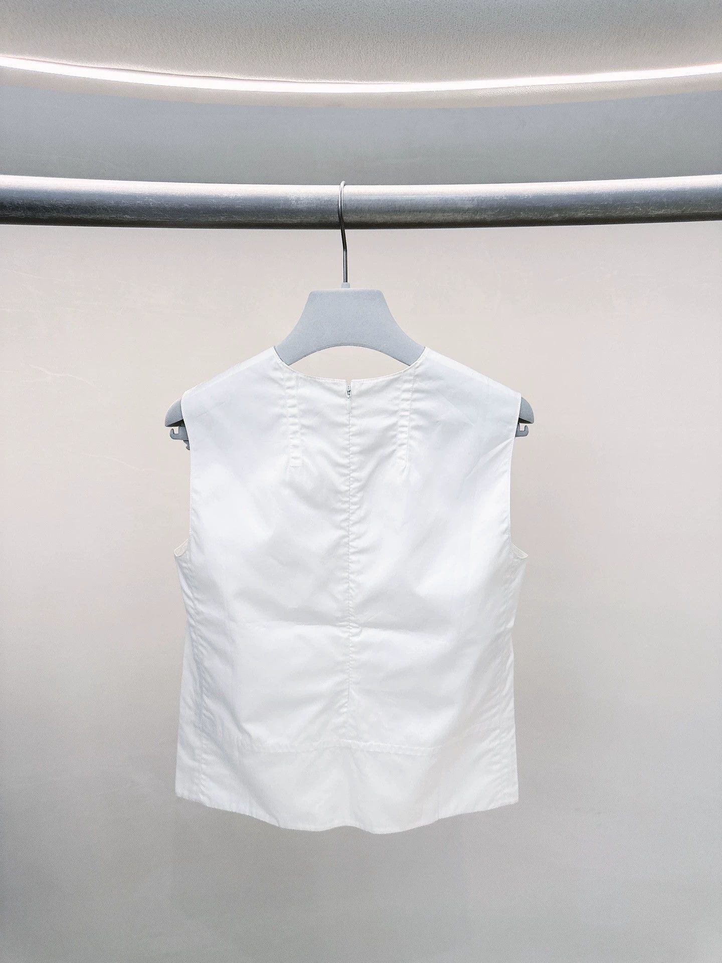 Hermes HERMES White Stored Sleeveless Top 34 Stained Size XS / US 0-2 / IT 36-38 - 2 Thumbnail