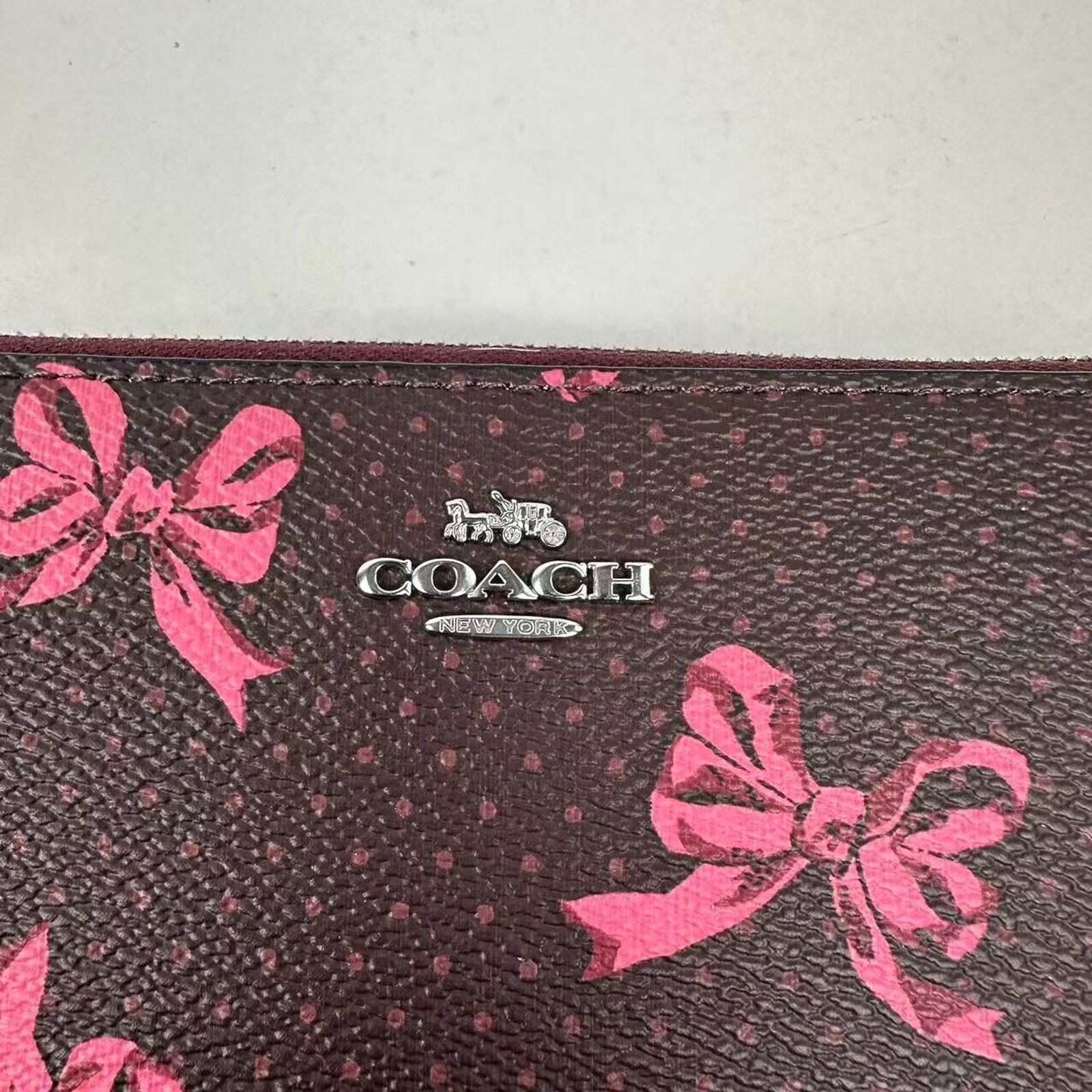 Coach Coach Long Zip Around Wallet Signature Canvas Bow Print Size ONE SIZE - 6 Thumbnail