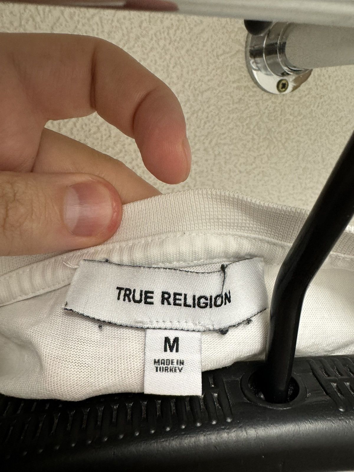 True Religion True religion white t-shirt big logo M sz Size US M / EU 48-50 / 2 - 6 Thumbnail