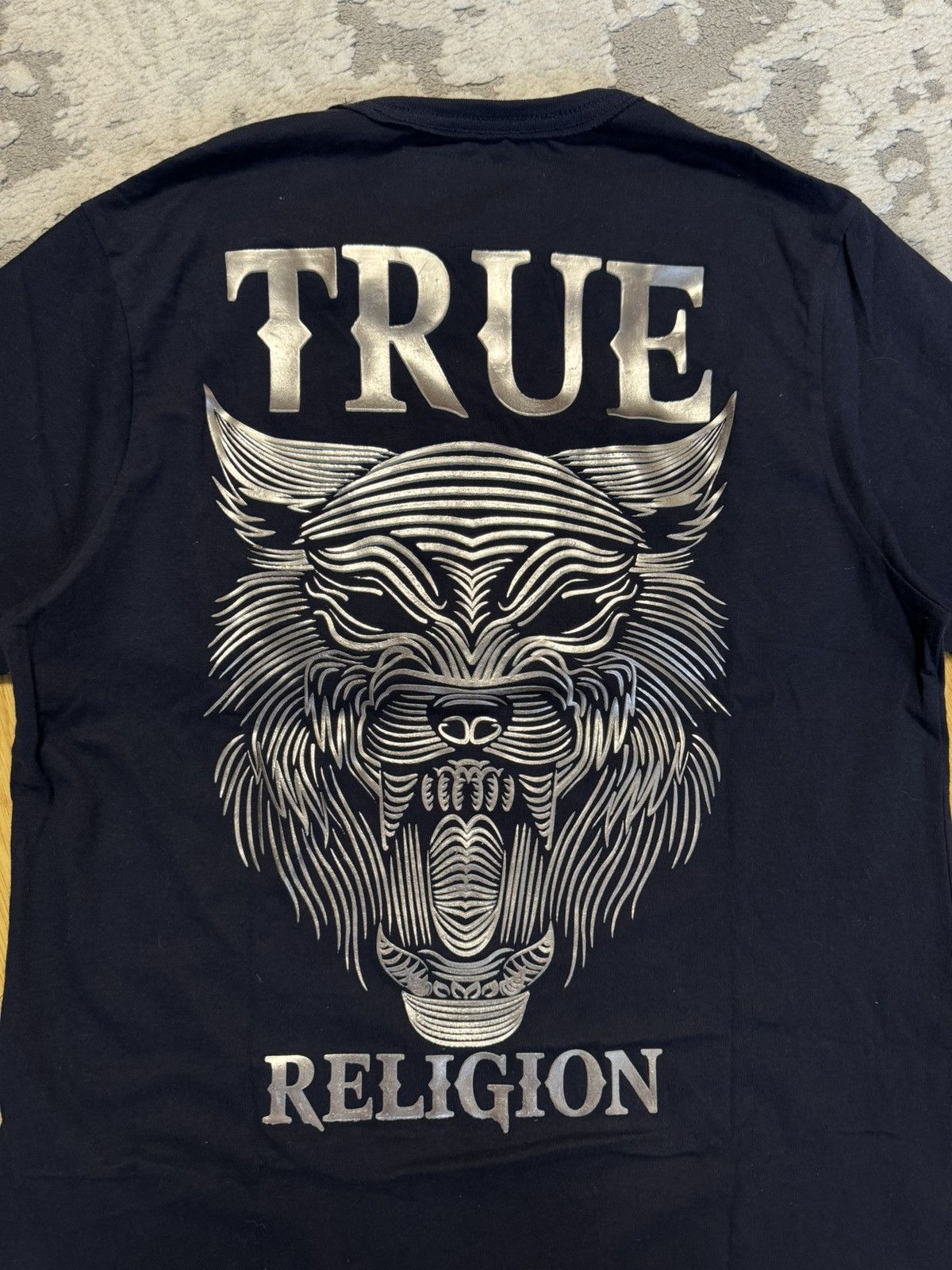 True Religion × Vintage TRUE RELIGION SS WOLF METALLIC TEE Size US S / EU 44-46 / 1 - 9 Thumbnail