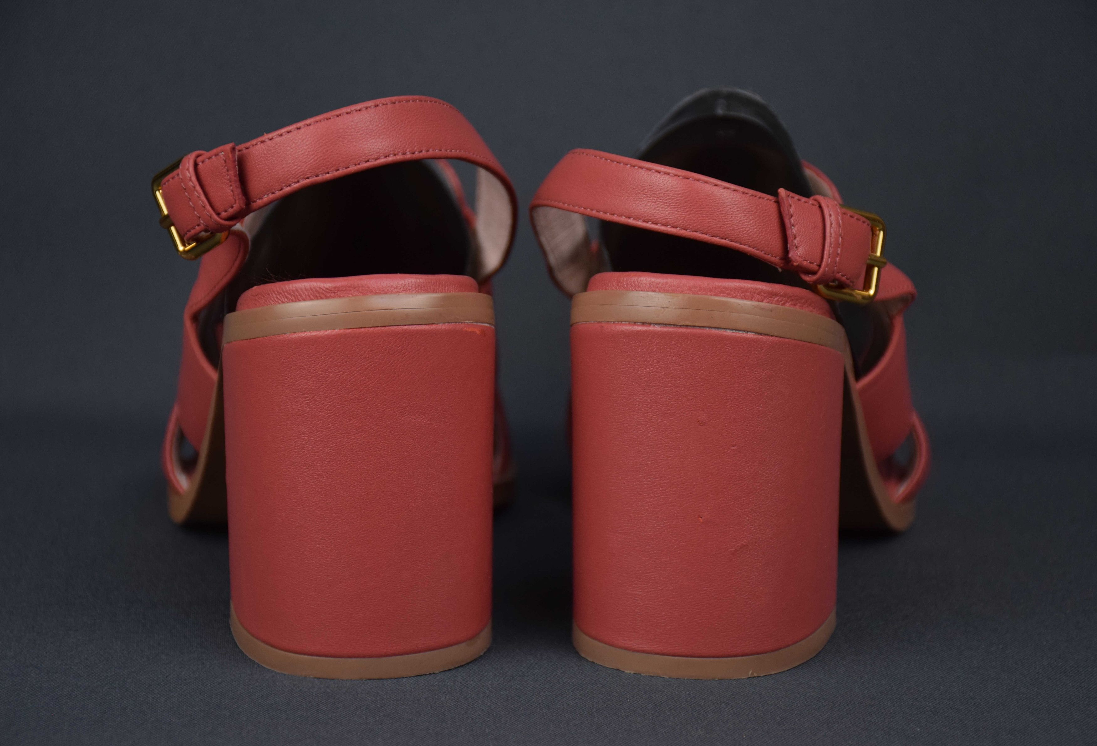 Other Coccinelle Beat Selleria Sandals Leather US 8 UK 7 EU 40 Size US 8 / IT 38 - 7 Thumbnail