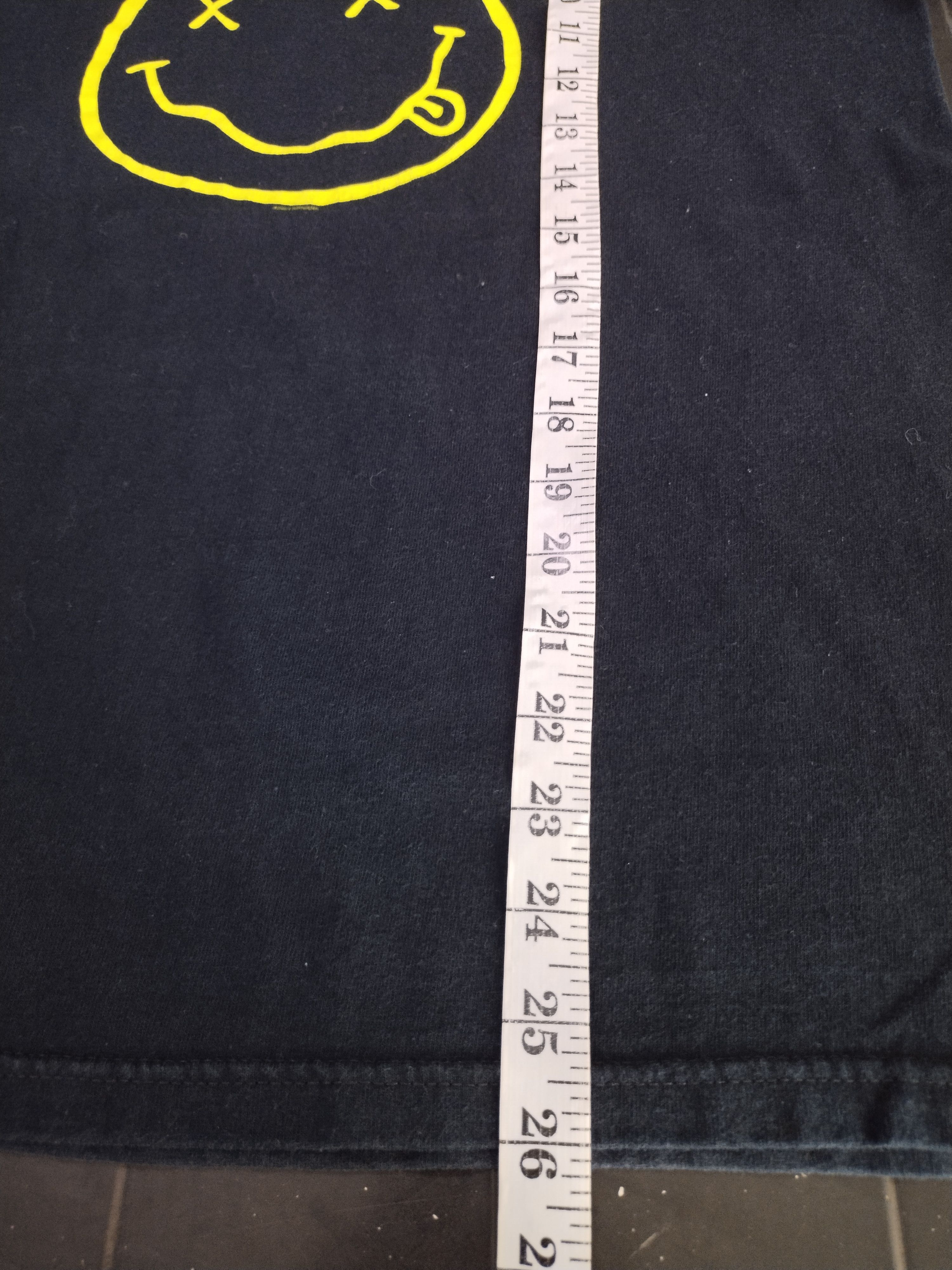 Band Tees ULTRA RARE Vintage 03's Nirvana Smiley Graphic T-Shirt Size US M / EU 48-50 / 2 - 11 Thumbnail