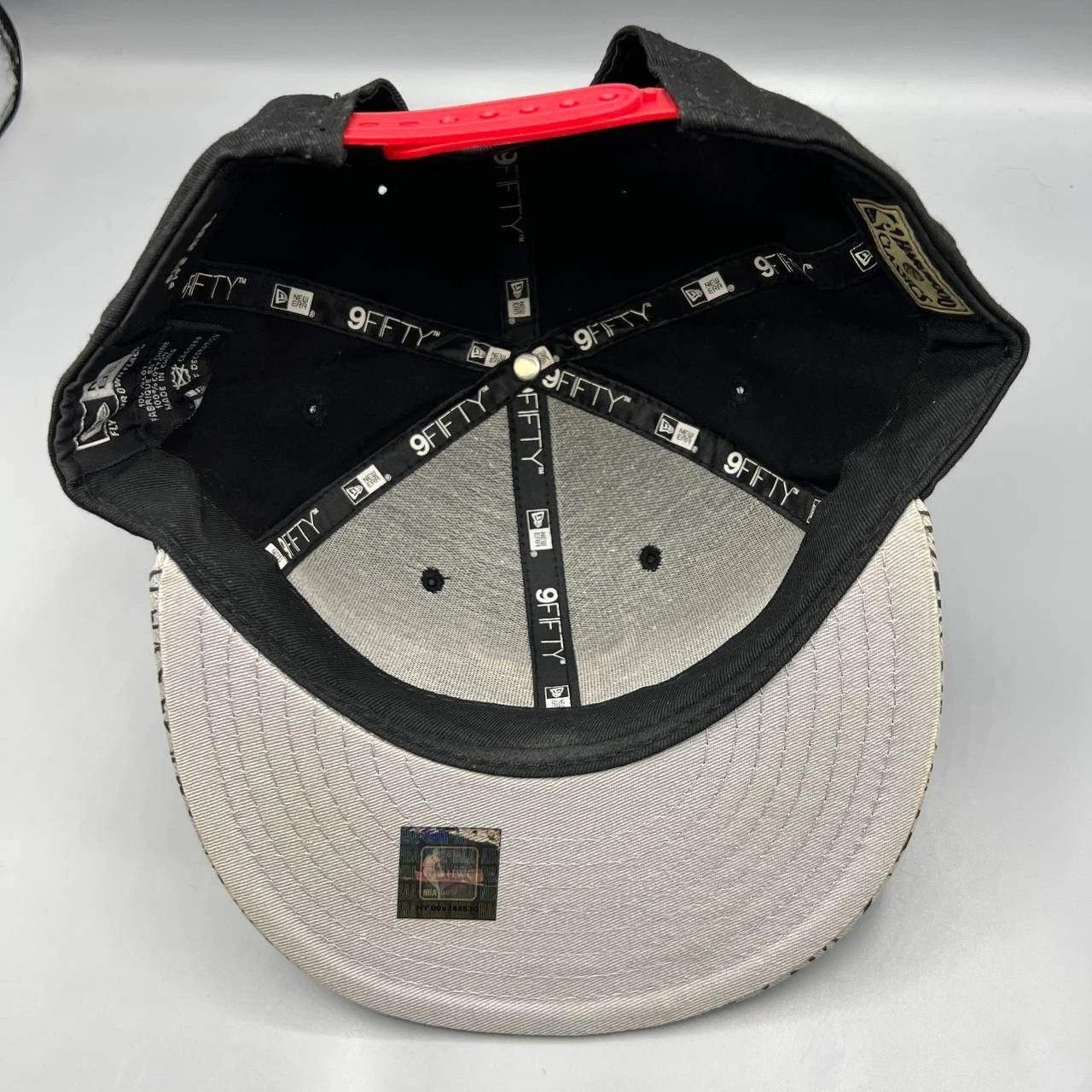 New Era Chicago Bulls Hat Men Windy City Snap Back Hardwood Classic Size ONE SIZE - 2 Thumbnail
