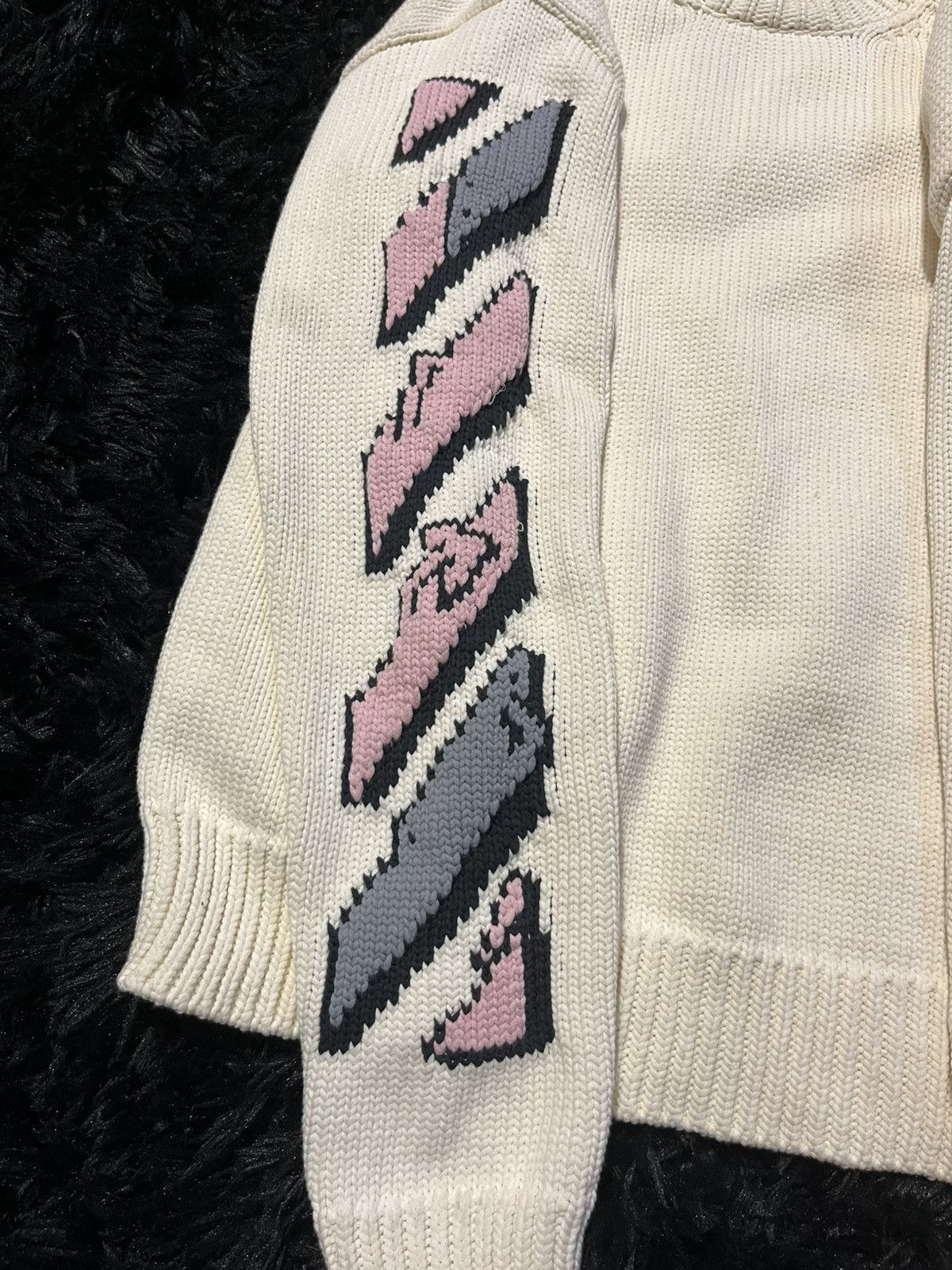 Off-White Off White Graffiti Puppet Large DEADSTOCK 2013 Seasonal Knit Size US L / EU 52-54 / 3 - 13 Thumbnail