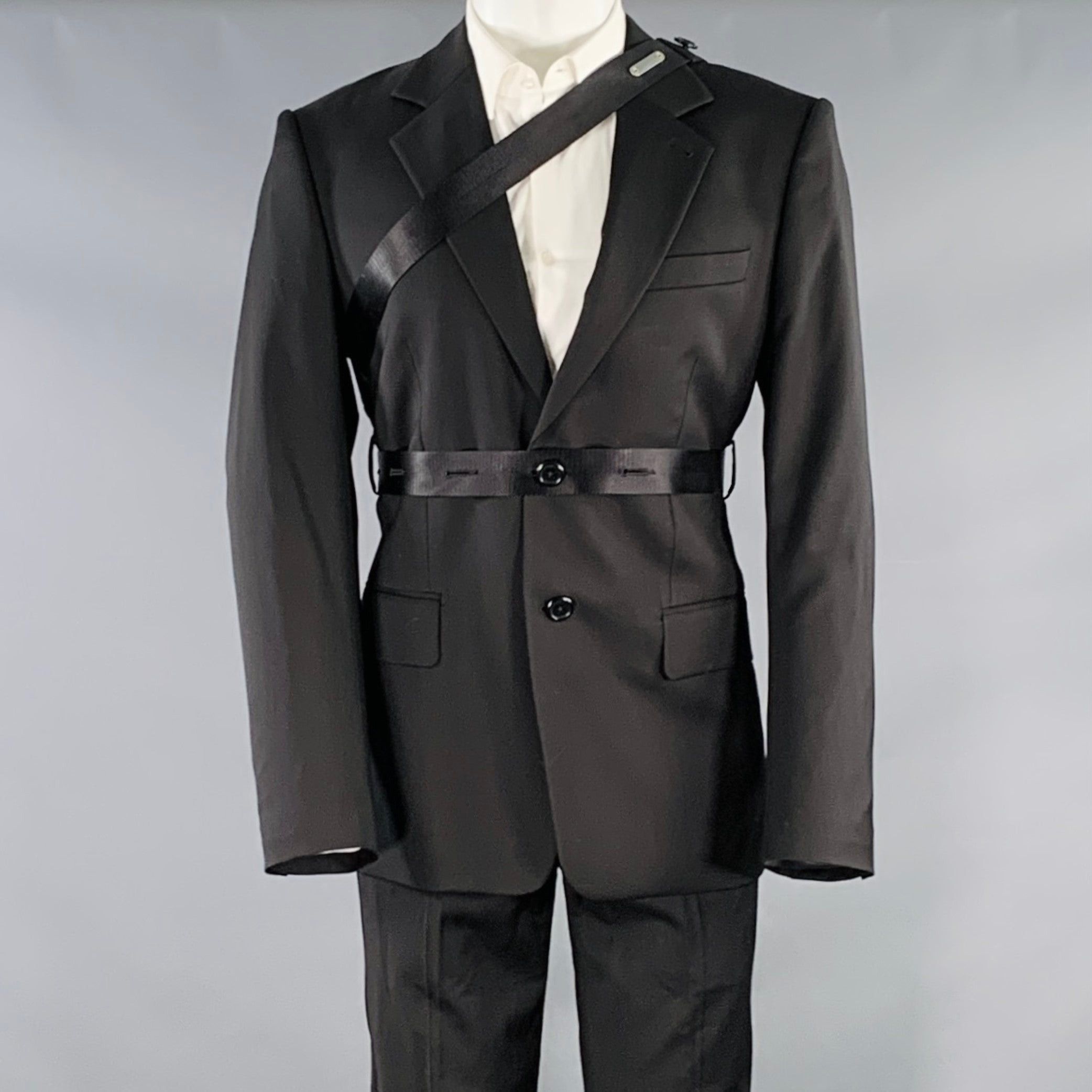 40 Black Virgin Wool Notch Lapel Seatbelt Suit