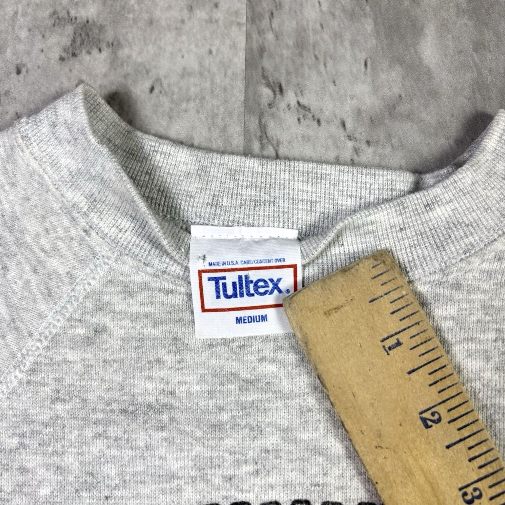 Hunter VINTAGE Hunters Never Die Sweatshirt Pullover Hunting Outdoors Funny Size M Gray Cotton Fleece Logo Graphic Print Men Sweatshirt Size US M / EU 48-50 / 2 - 5 Thumbnail