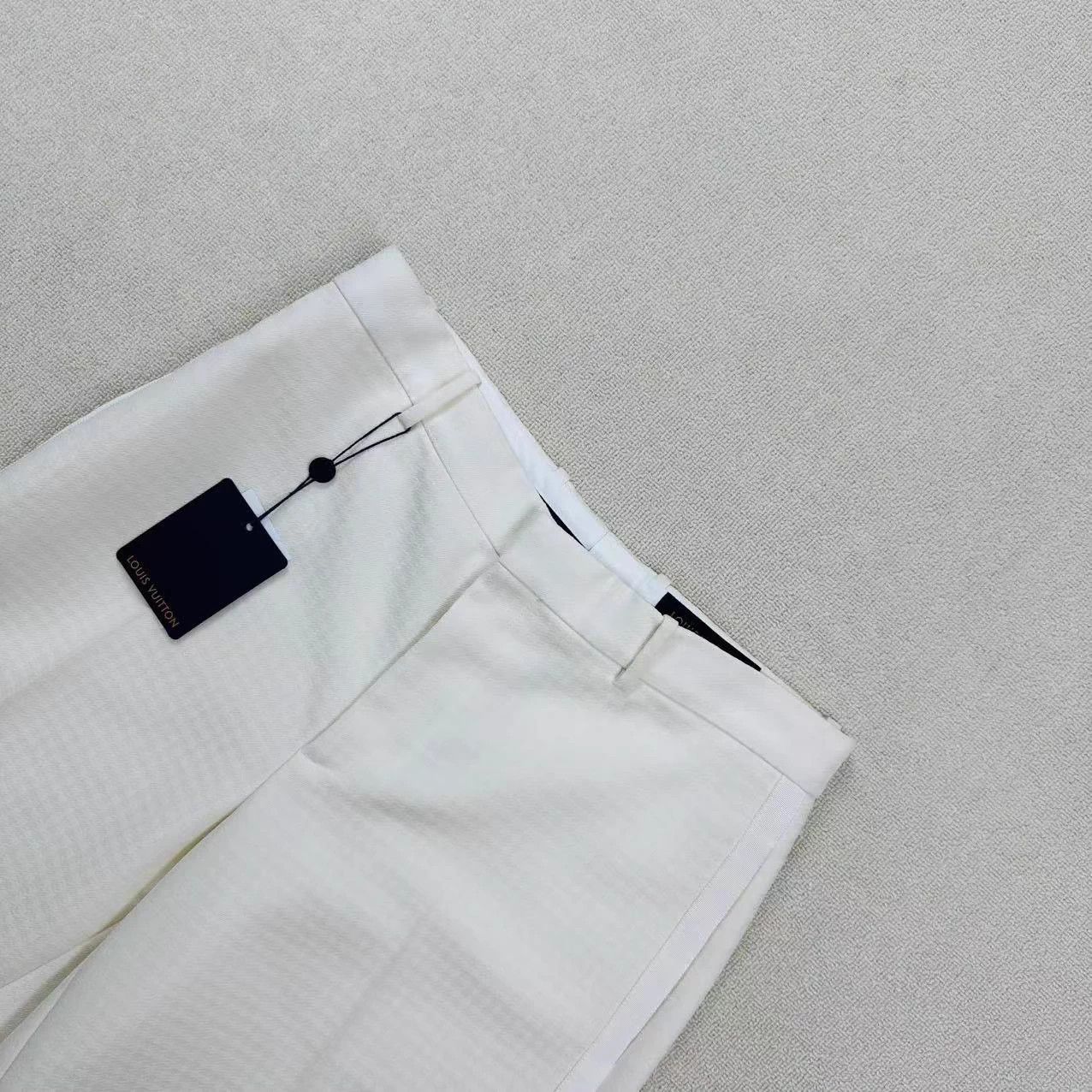 Louis Vuitton LV new gradient logo shorts 50 Size US 34 / EU 50 - 3 Thumbnail