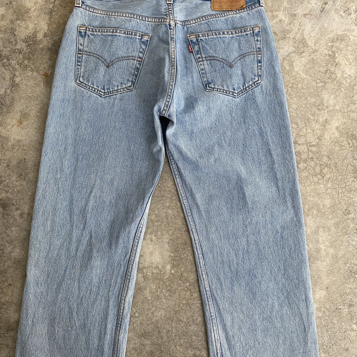 Levi's Size 32x31.5 Vintage Late 90’s Levis 501 Light Blue Jeans Size US 32 / EU 48 - 12 Thumbnail