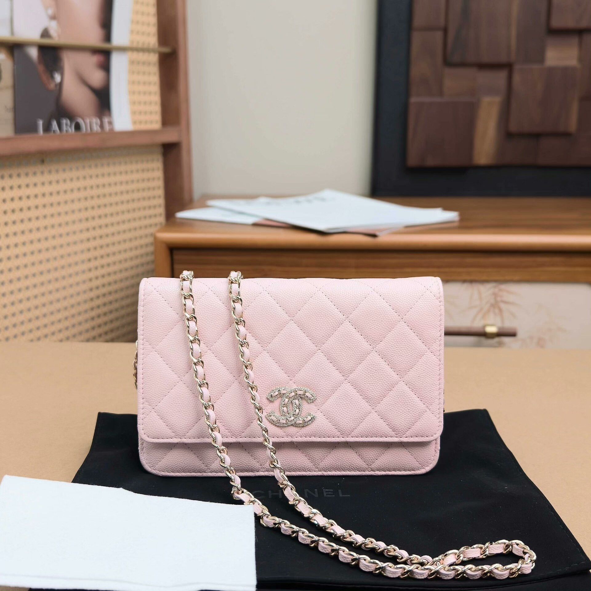 Chanel Pre-loved Bag Very good condition Size ONE SIZE - 1 Thumbnail