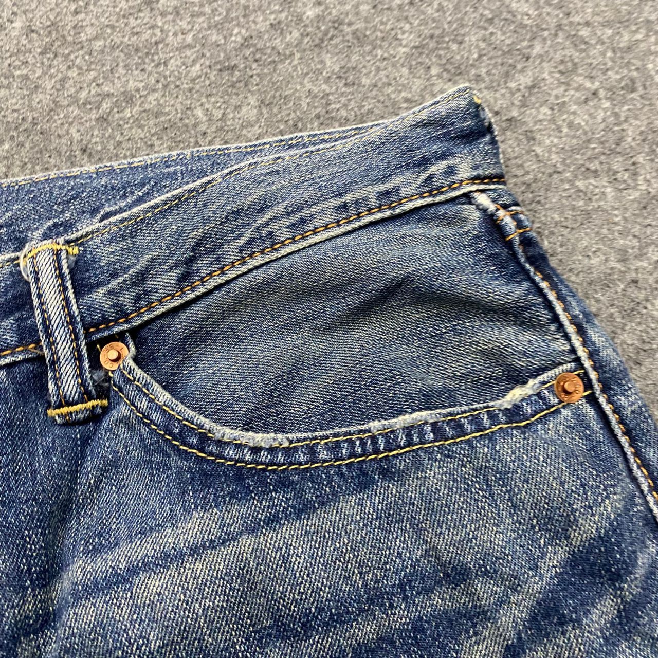 Levi's Vintage 90s Levis 505 Distressed Denim Kurt Cobain Style Size US 34 / EU 50 - 10 Thumbnail