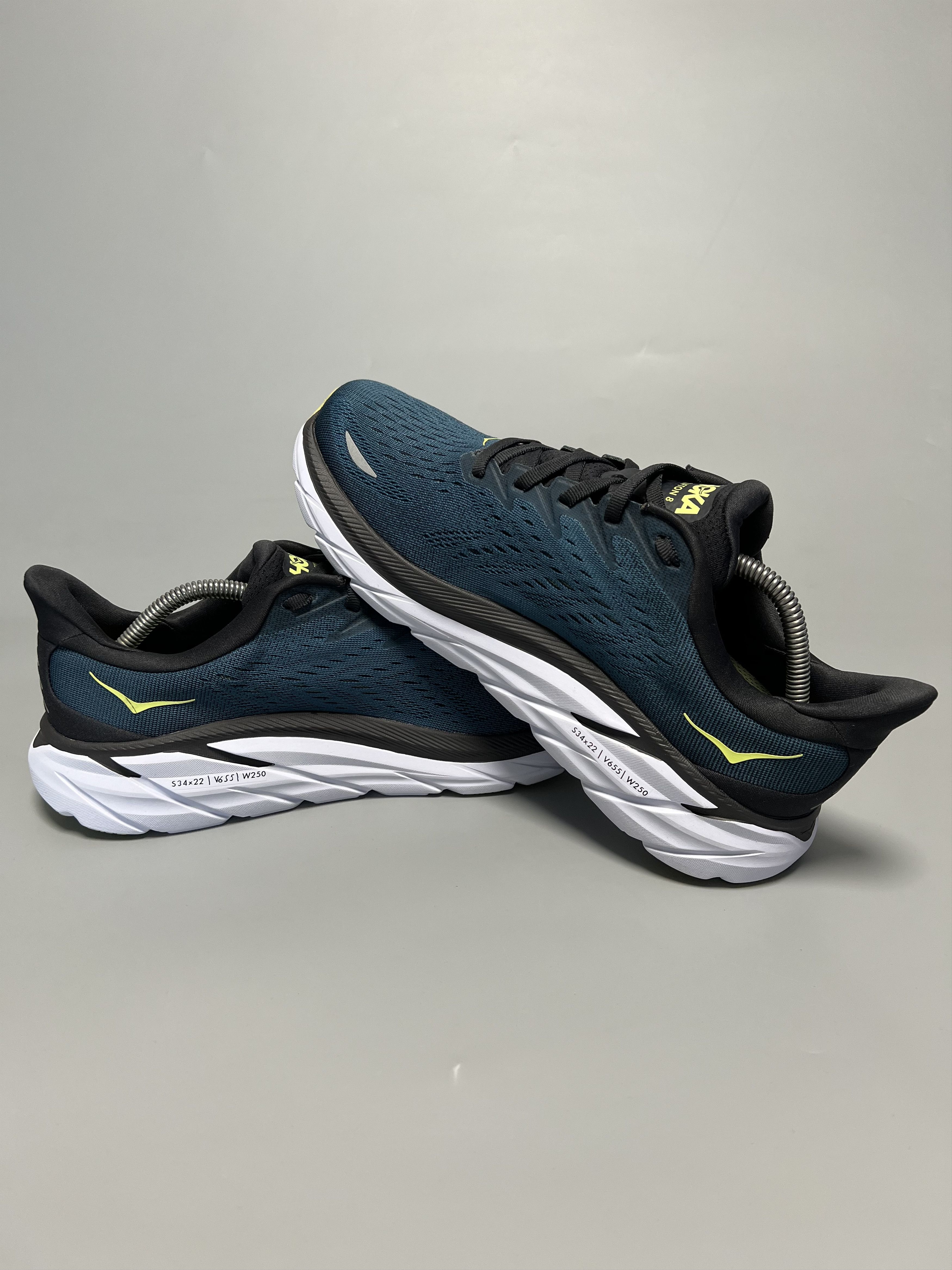 Hoka 8.5 EE Hoka One One Clifton 8 Wide Running Shoes Size US 8.5 / IT 38.5 - 5 Thumbnail