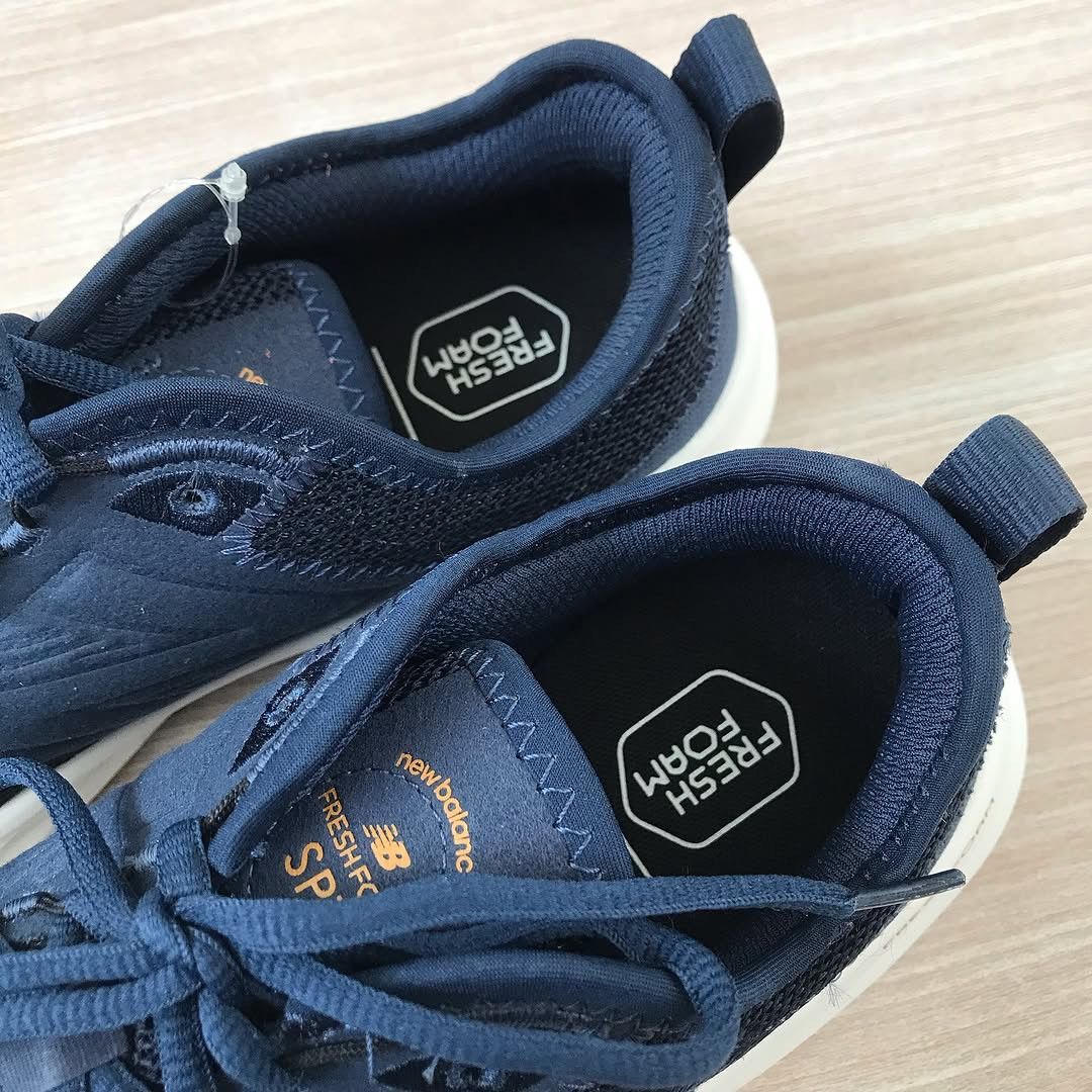 Reebok New Balance Fresh Foam Navy Blue New Balance Men's Fresh Size US 8.5 / EU 41-42 - 13 Thumbnail