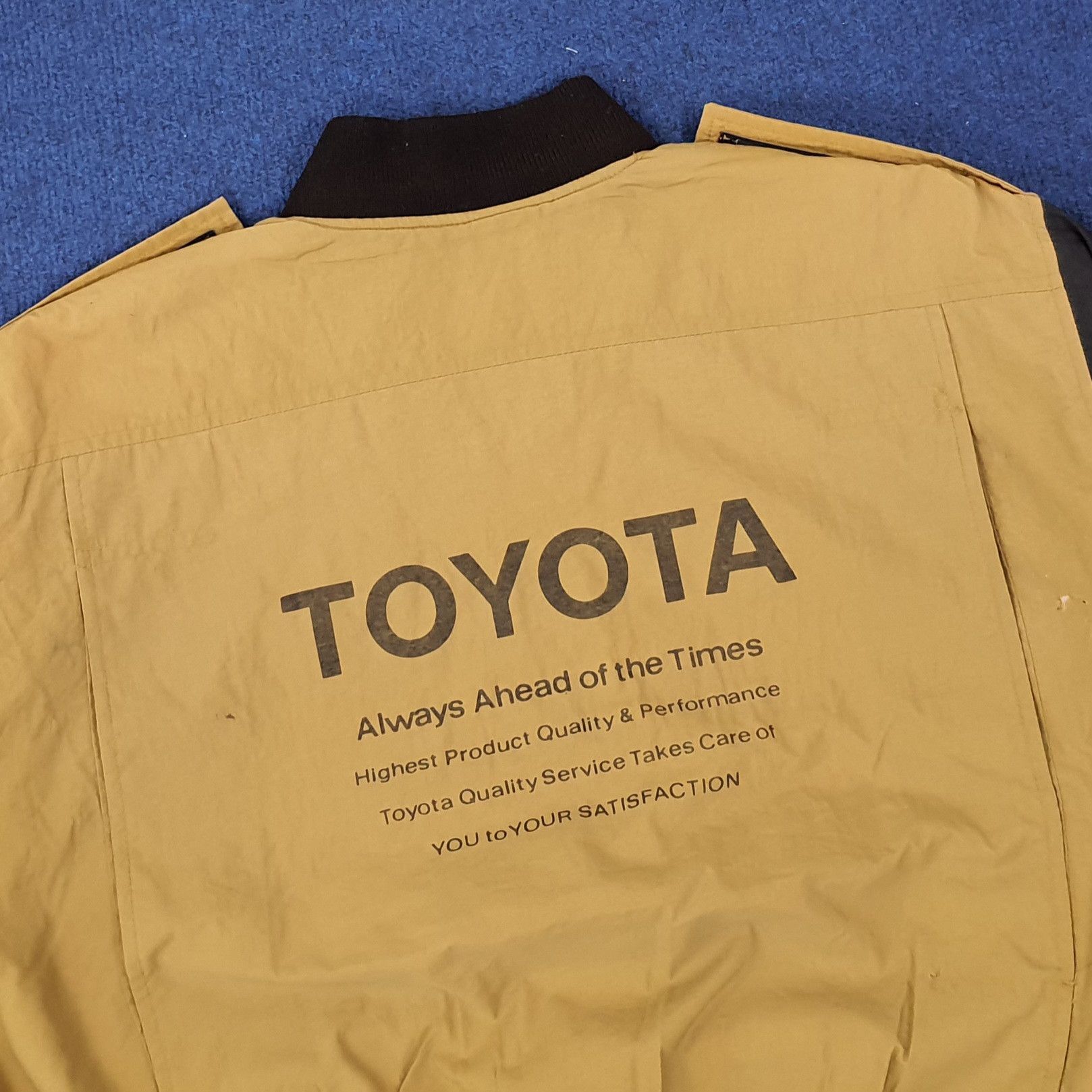 Other Vintage TOYOTA Japan Motorsports Bomber Jacket C238N11 Size US M / EU 48-50 / 2 - 2 Thumbnail