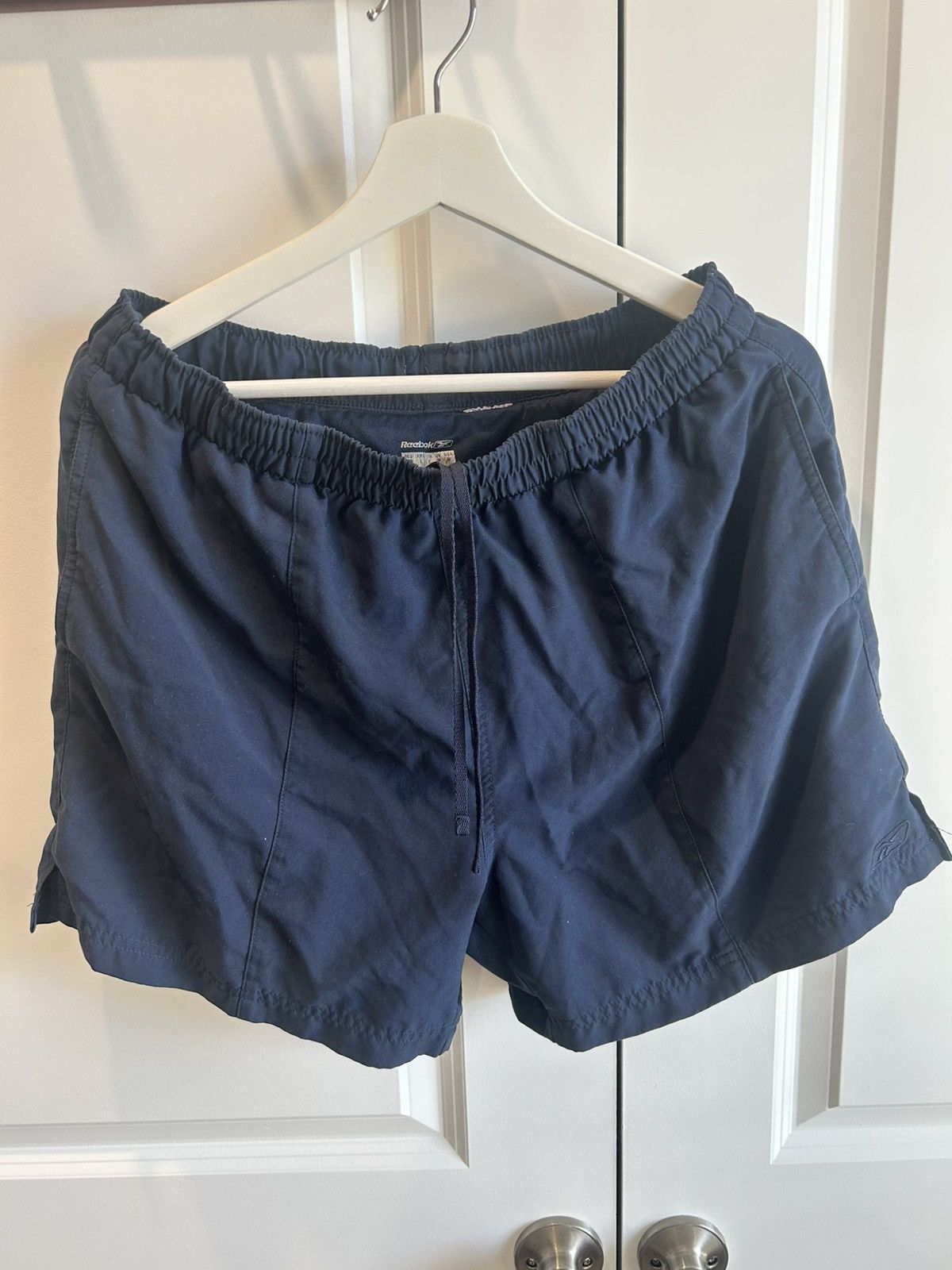 Reebok Reebok authentic Vintage sports shorts Size US 30 / EU 46 - 1 Thumbnail