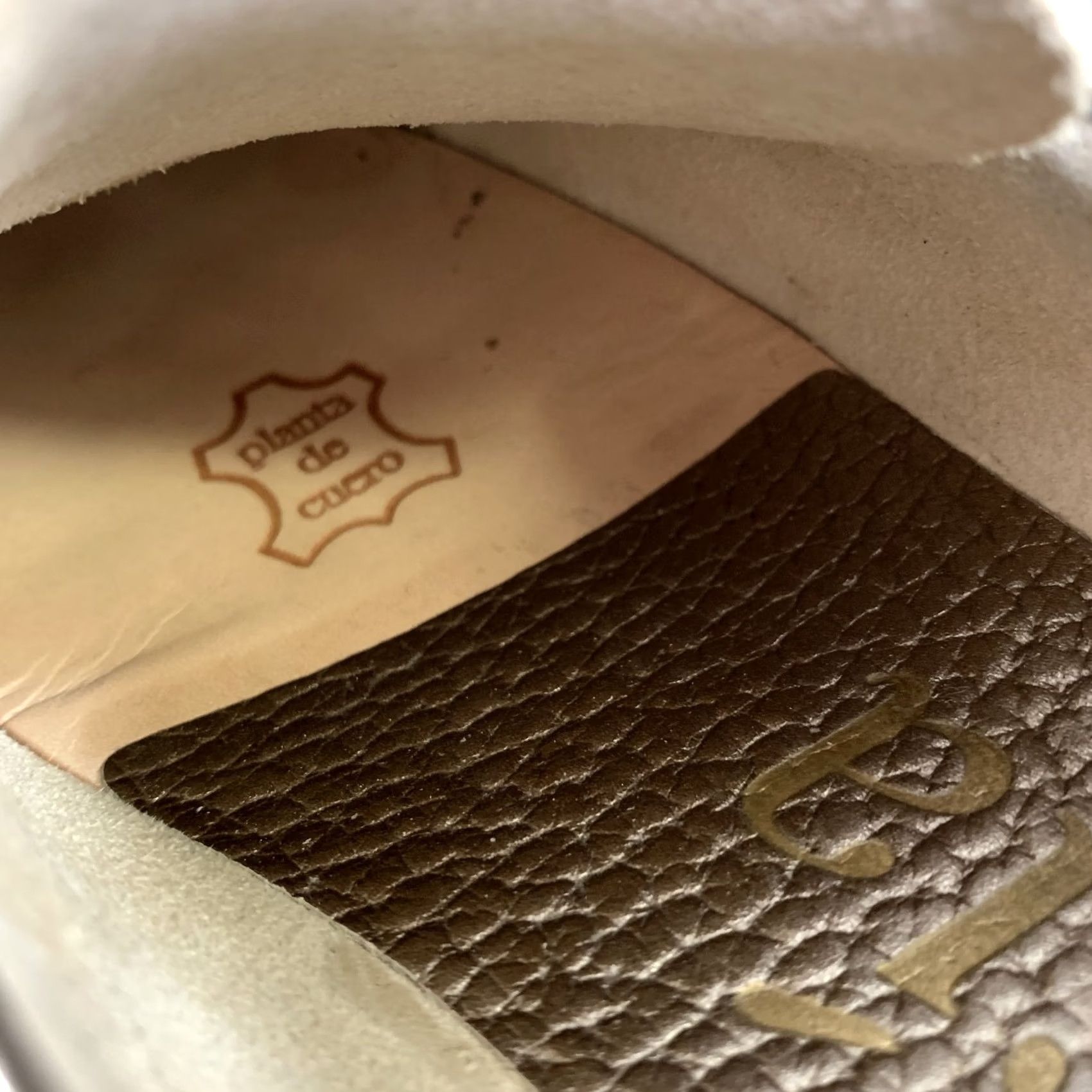 Pedro Garcia PEDRO GARCIA Loafer Flats Size 8 Gold Tan Metallic Pebble Grain Size US 8 / IT 38 - 8 Thumbnail