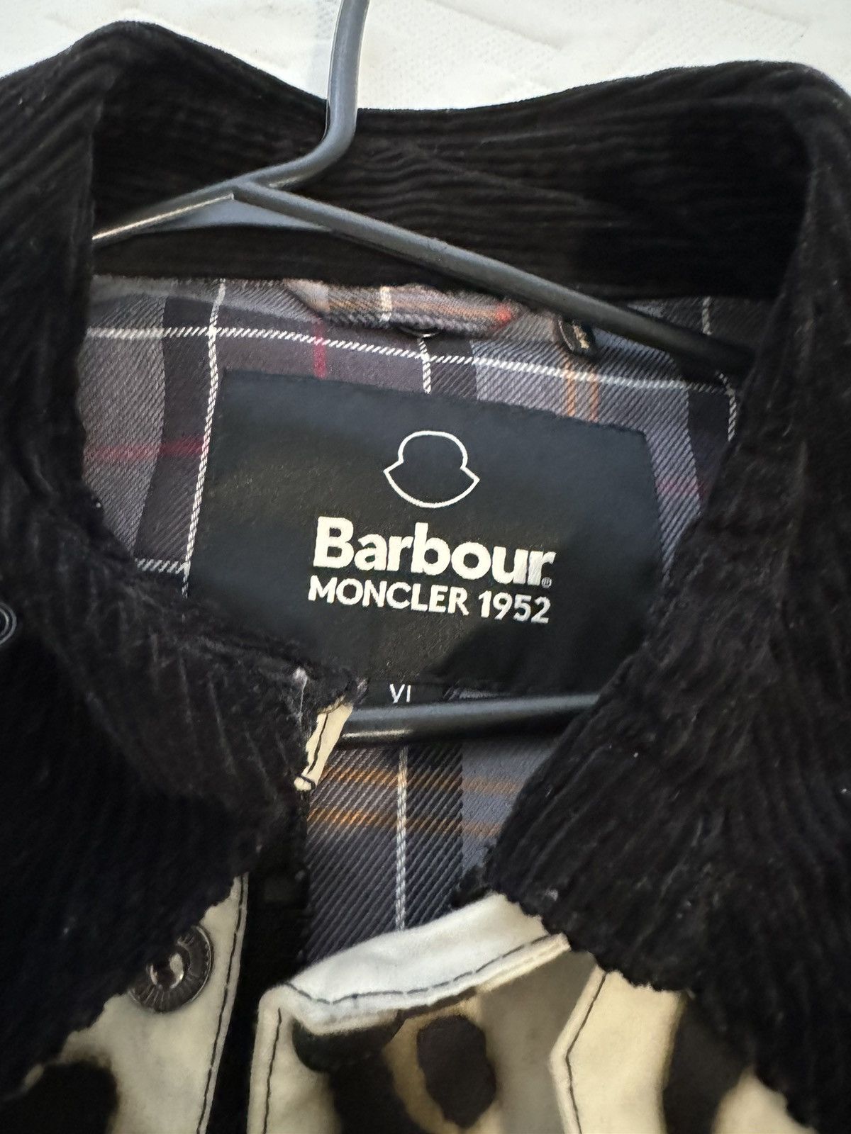 Barbour × Moncler Moncler + Barbour 1952 Leopard Print Wight Giubotto Coat Size US XL / EU 56 / 4 - 6 Thumbnail