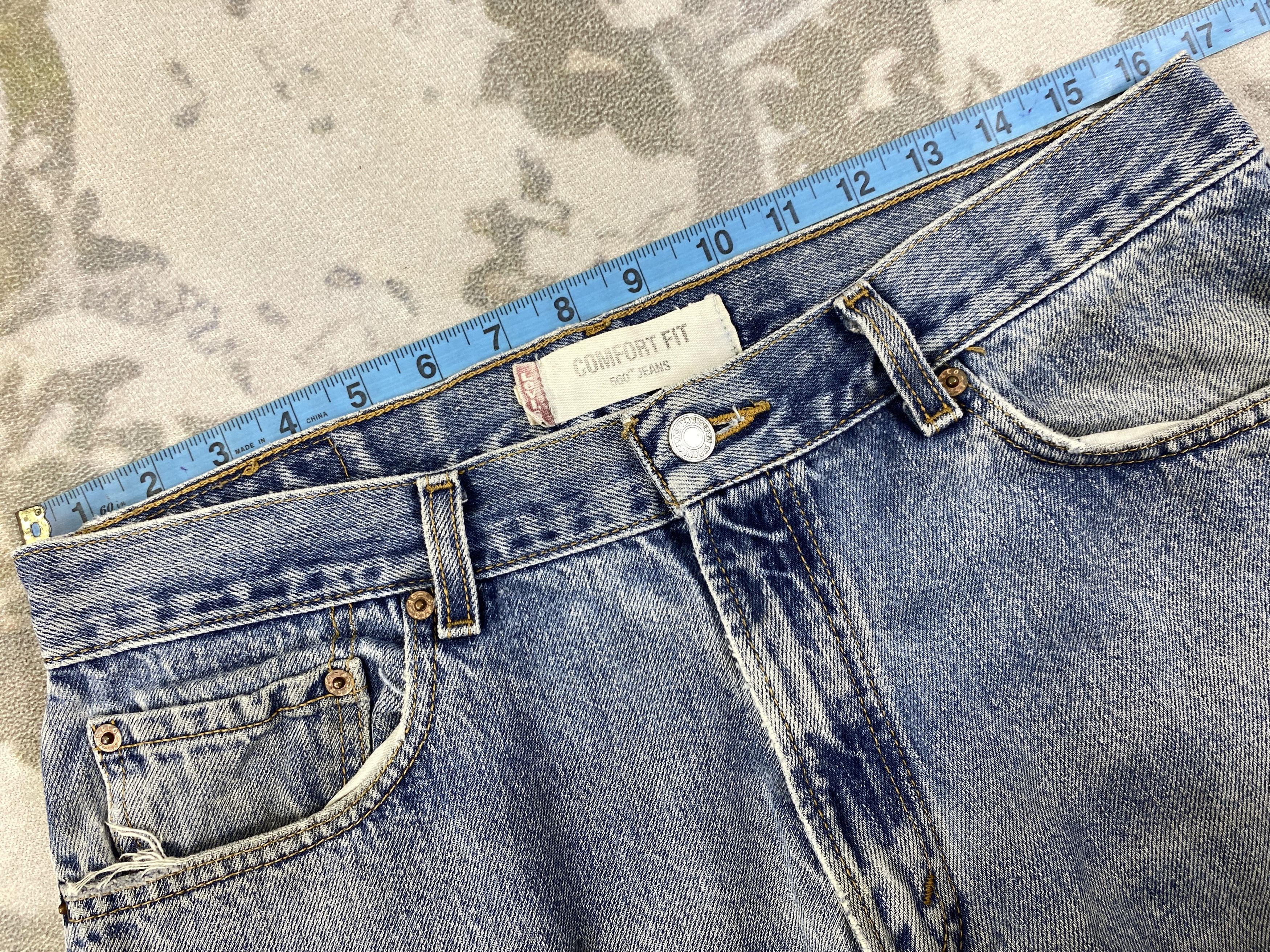 Levi's Faded Blue Vintage Levi's 560 Comfort Fit Denim 33x31 -JN617 Size US 33 - 5 Thumbnail