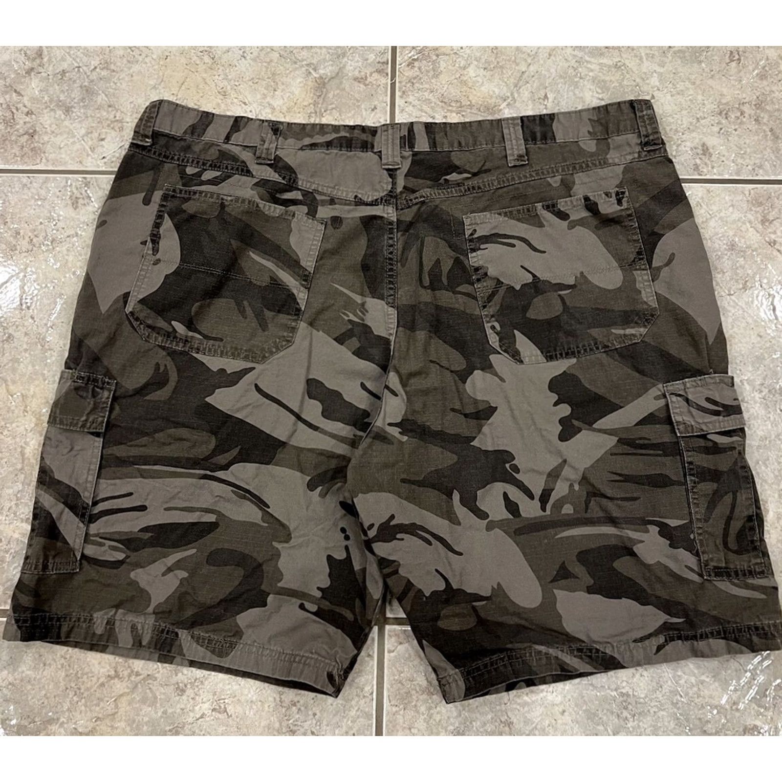 Wrangler Wrangler Shorts Mens 46 Gray Men Black Cargo Camo Relaxed Fit Ripstop Outdoors Size US 30 / EU 46 - 4 Thumbnail