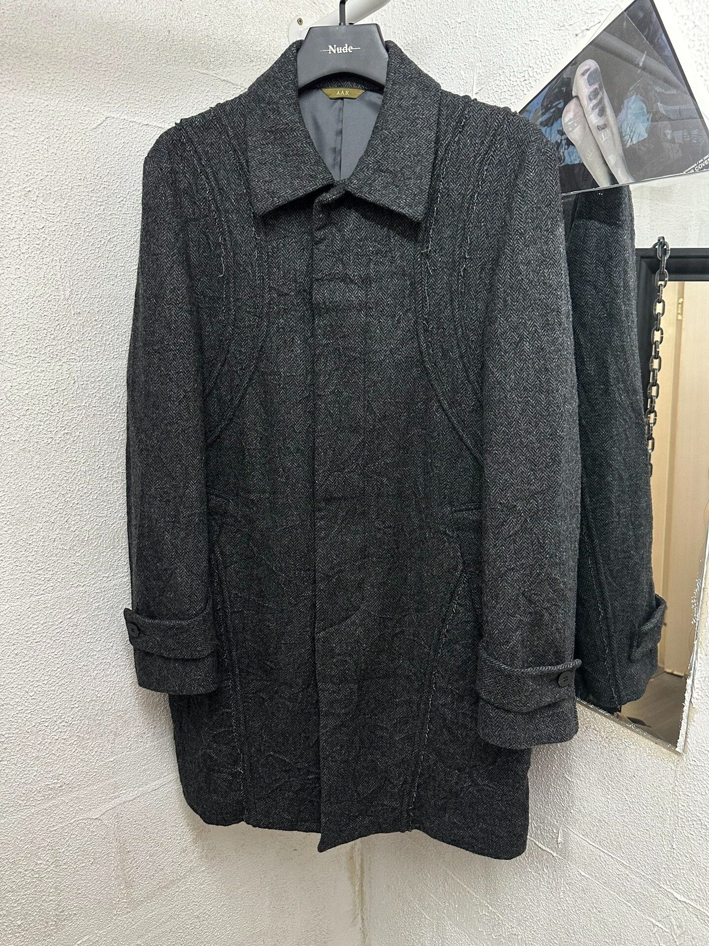 Yohji Yamamoto yohji yamamoto wool coat with unique design Size US L / EU 52-54 / 3 - 1 Thumbnail