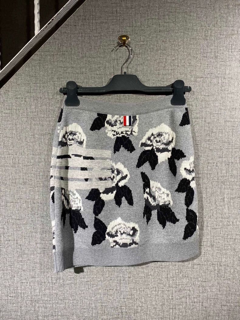 Thom Browne Thom Browne skirt Size 27" / US 4 / IT 40 - 2 Thumbnail