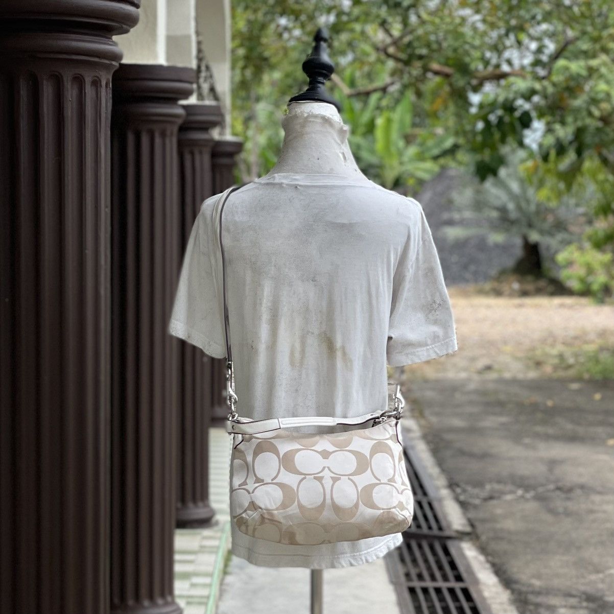 Coach Coach Signature 2 Way Sling Bag Size ONE SIZE - 5 Thumbnail
