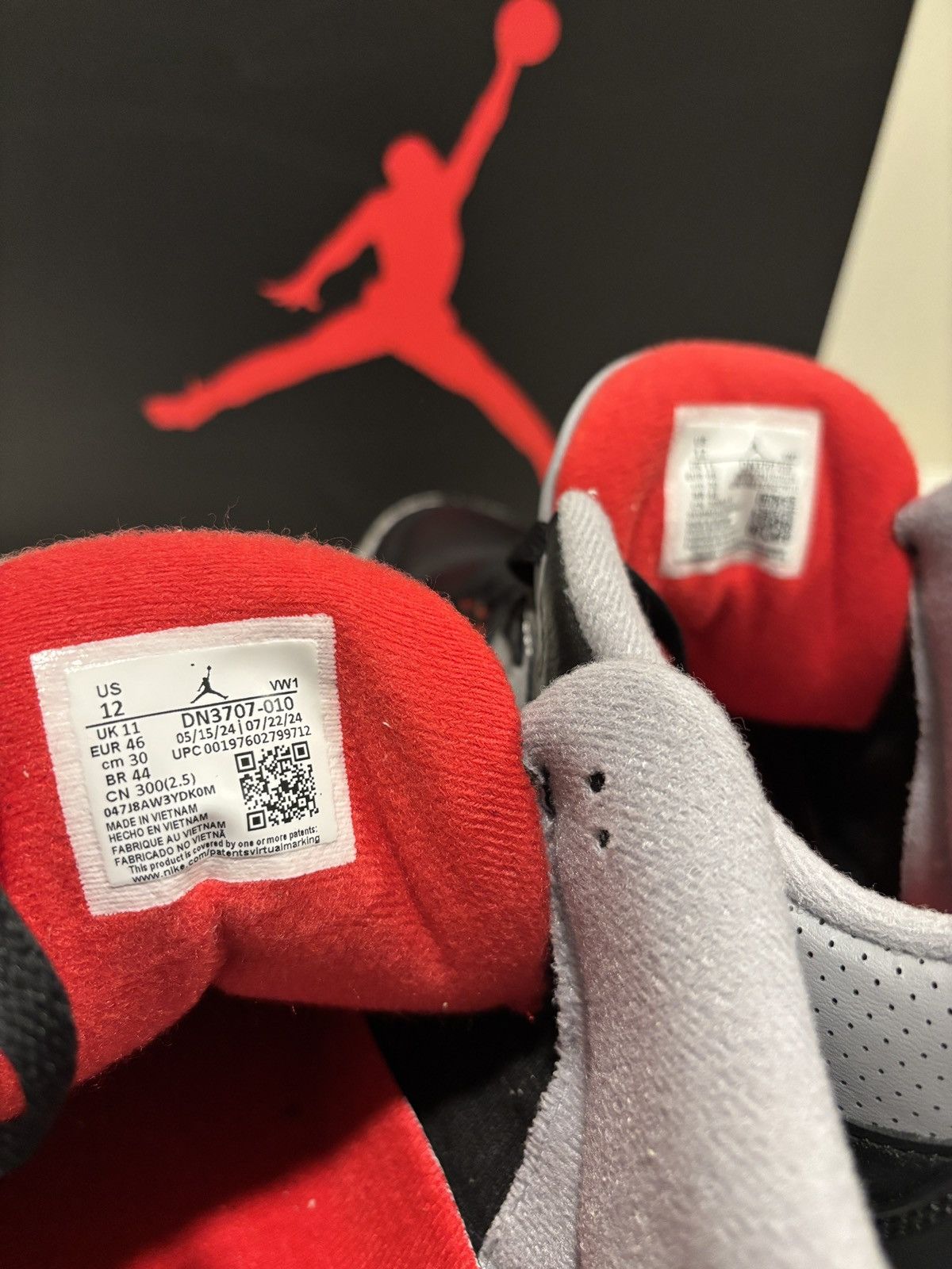 Jordan Brand Jordan 3 Retro OG Black Cement (2024) Size US 12 / EU 45 - 6 Thumbnail