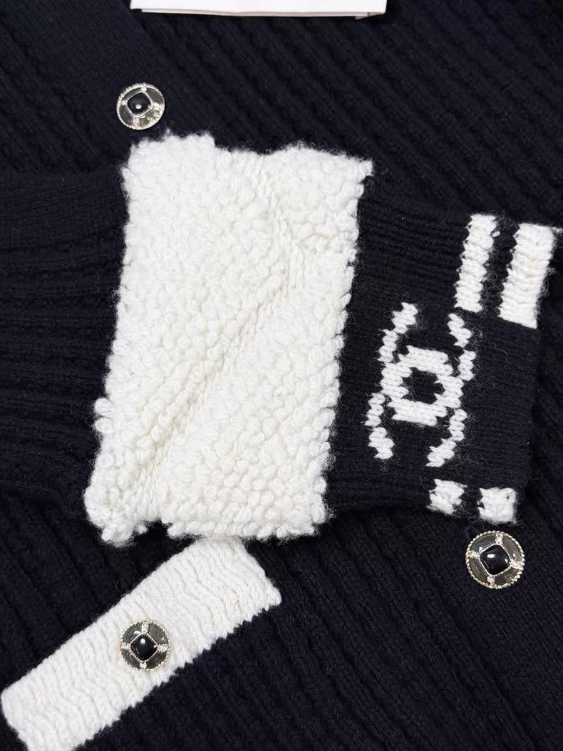 Chanel Chanel Black and white two-pocket cuffs double C logo long Size XS / US 0-2 / IT 36-38 - 4 Thumbnail