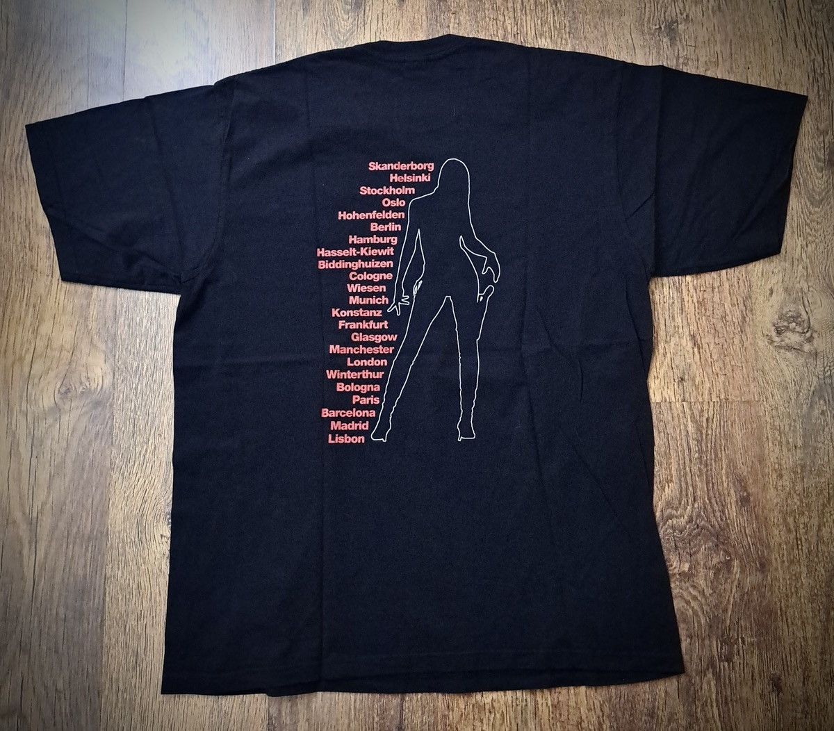 Band Tees VELVET REVOLVER x Vintage Tour T-Shirt 2004 Size US XL / EU 56 / 4 - 2 Thumbnail