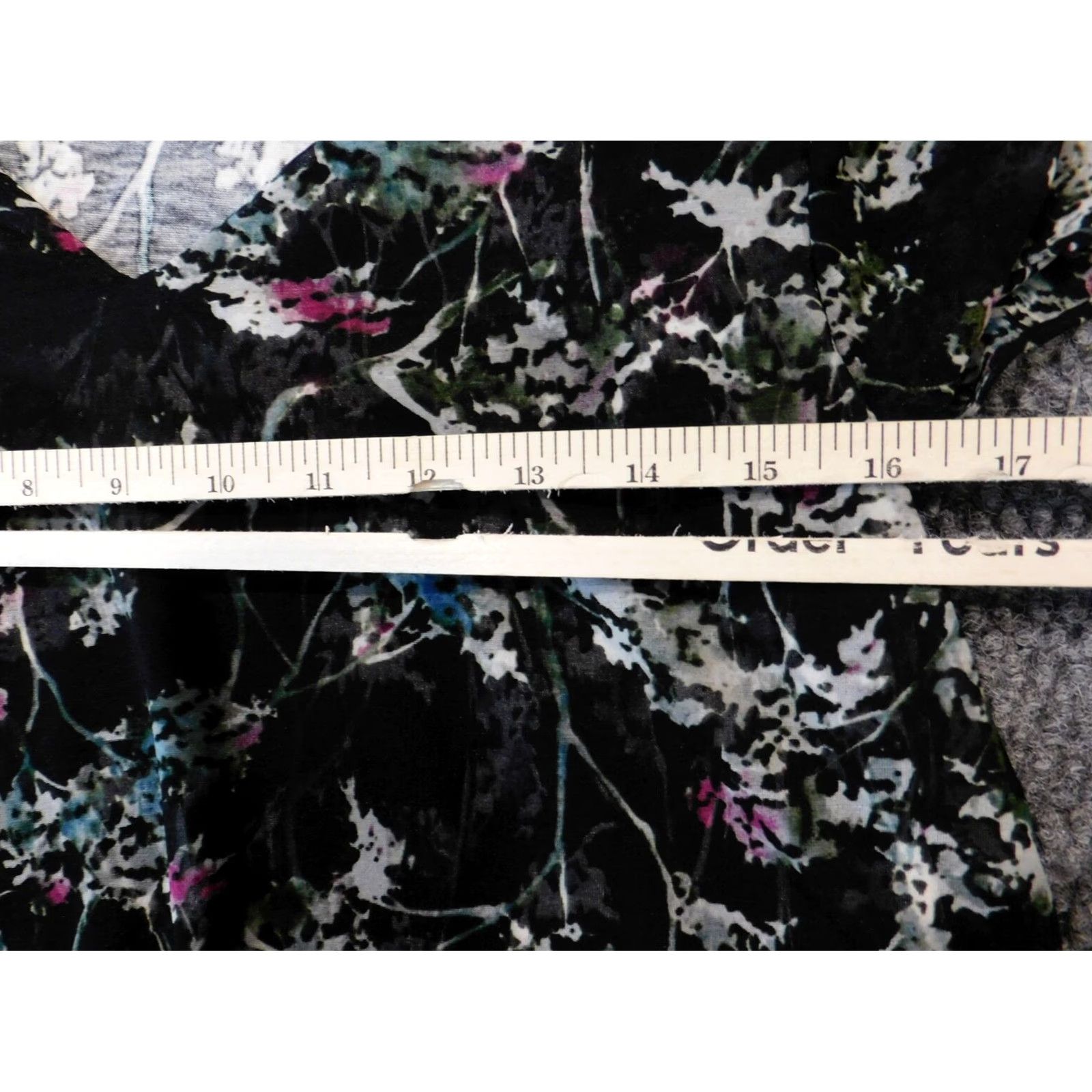 Vintage Simply Vera Vera Wang Blouse S Womens Black Floral Pullover Short Sleeve Collared Pullover Top Regular Stretch Button Casual Shirt Size S / US 4 / IT 40 - 6 Thumbnail
