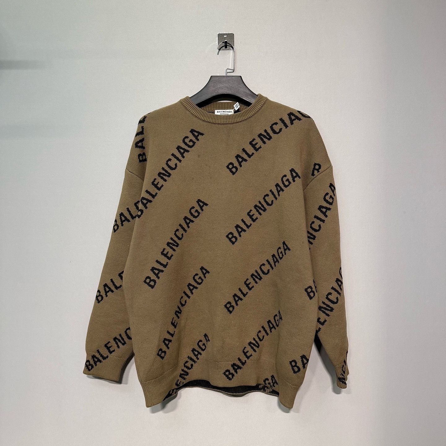 Balenciaga Balenciaga All Over Logo Wool Sweater Size M Size M / US 6-8 / IT 42-44 - 1 Thumbnail
