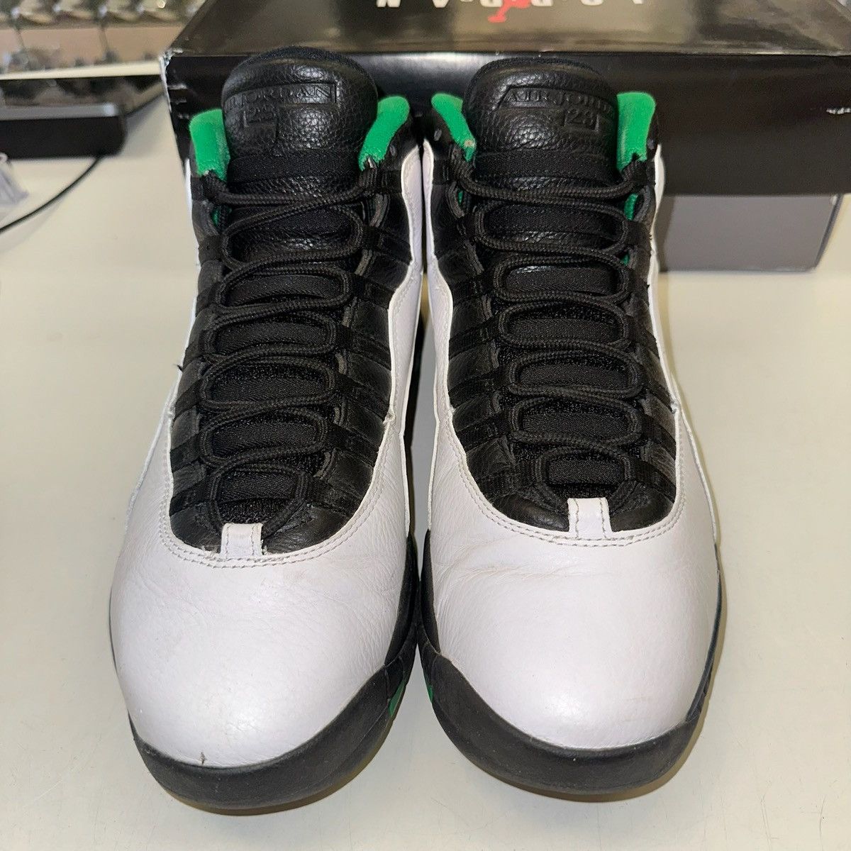 Jordan Brand × Nike Size 11.5 - Air Jordan 10 Retro 2019 Seattle (310805-137) Size US 11.5 / EU 44-45 - 4 Thumbnail