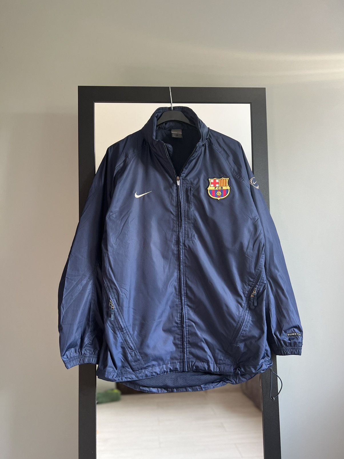 Nike Vintage Nike F.C Barcelona 2002/03 Blokecore Soccer Jacket Size US M / EU 48-50 / 2 - 2 Thumbnail