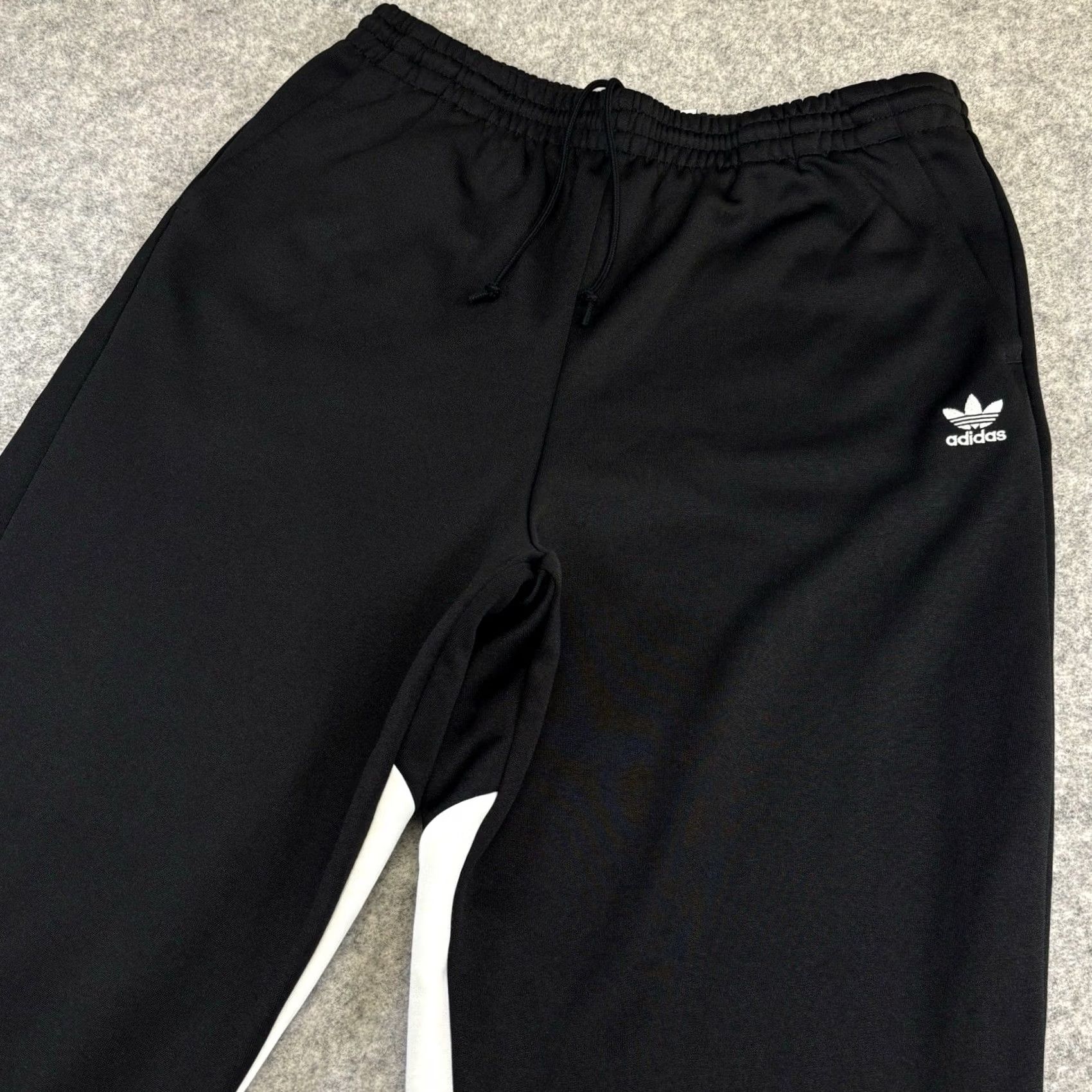 Adidas VINTAGE Adidas Originals Track Pants Womens Black White Logo Large UK14? Size 36" / US 14 / IT 50 - 3 Thumbnail