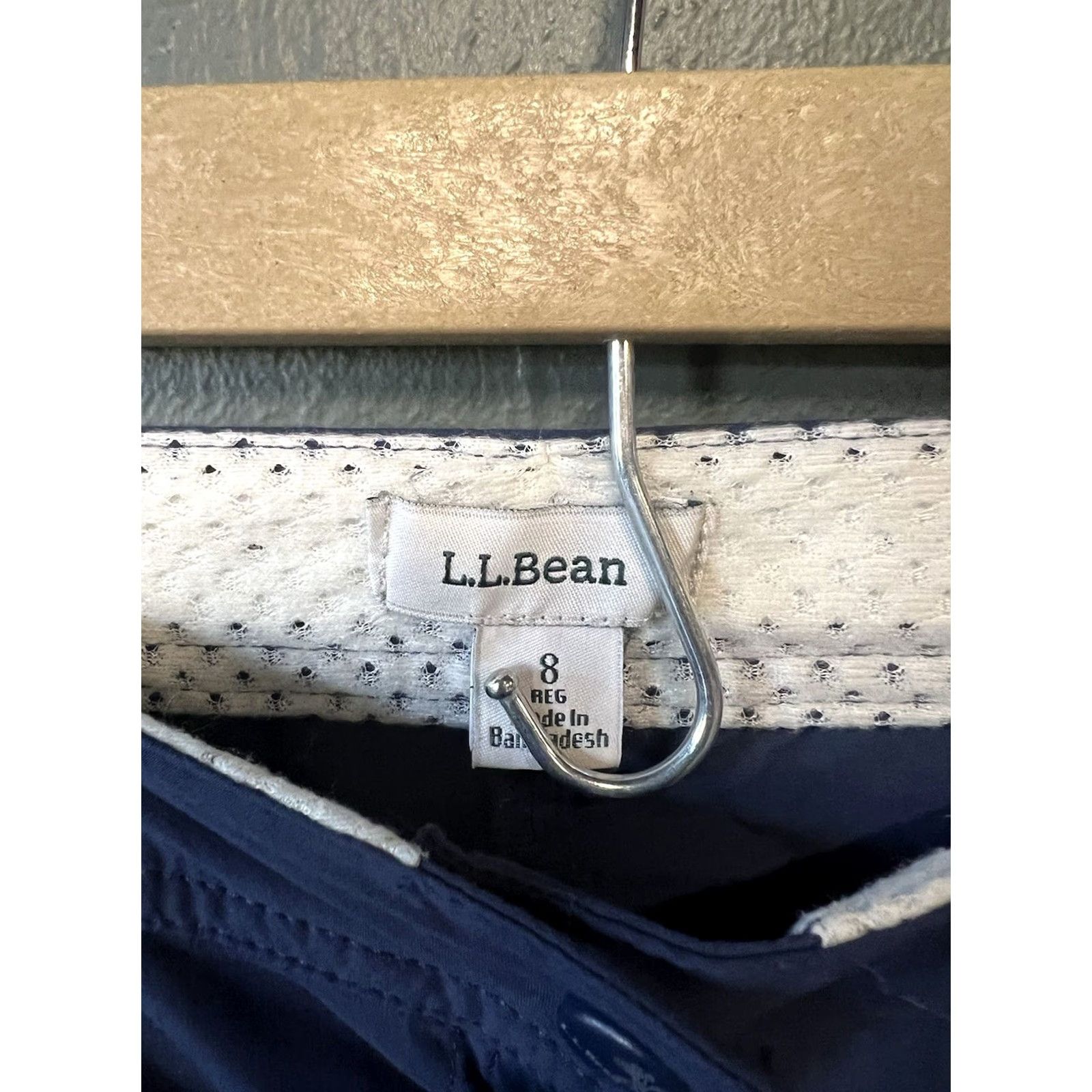 Vintage L.L Bean Women’s Capris Nylon Blue 8 Regular Pant Capri Outdoor Casual Travel Summer Women Size 30" / US 8 / IT 44 - 3 Thumbnail