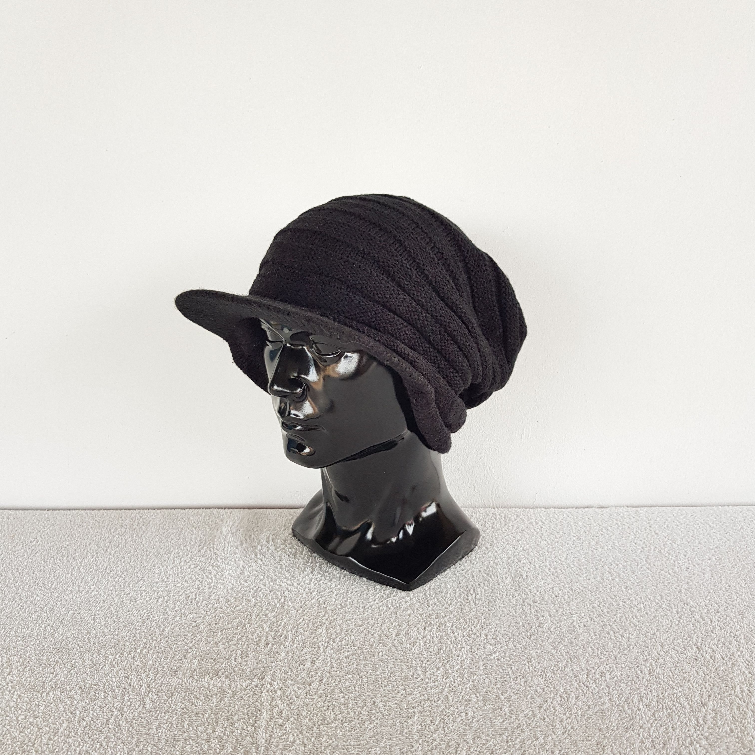 Japanese Brand Vintage Unknown Japanese Brand Y2K Knit Beanie Snow Caps Hat Size ONE SIZE - 1 Thumbnail