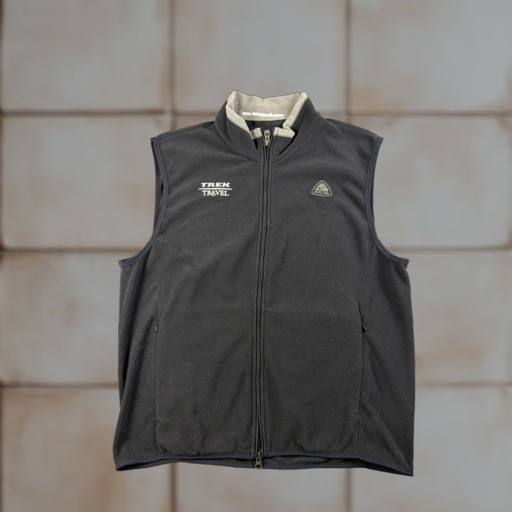 Nike × Nike ACG × Vintage Vintage black fleece Nike ACG vest | Grailed